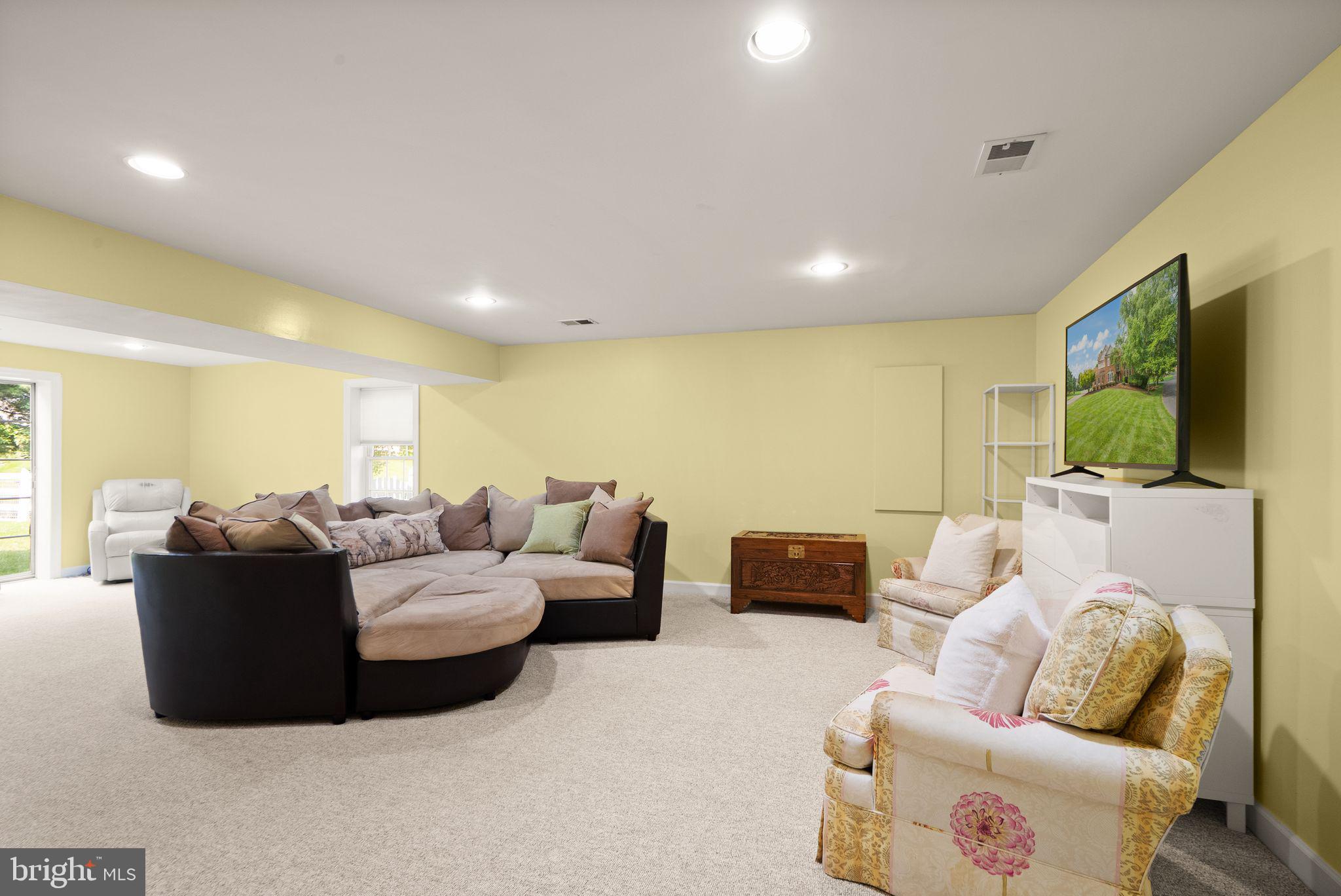 PINEY RUN MEADOW - Residential