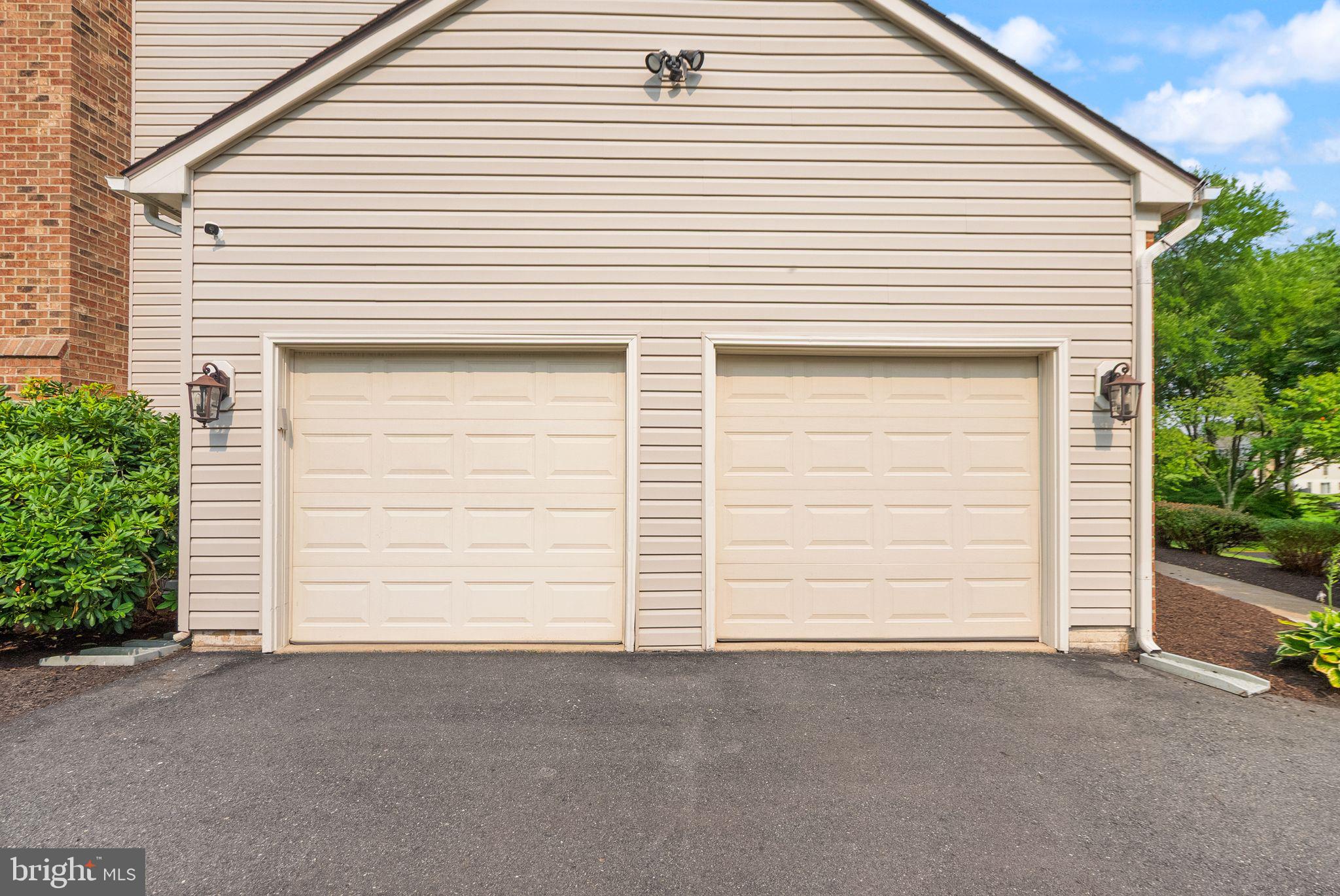 PINEY RUN MEADOW - Residential