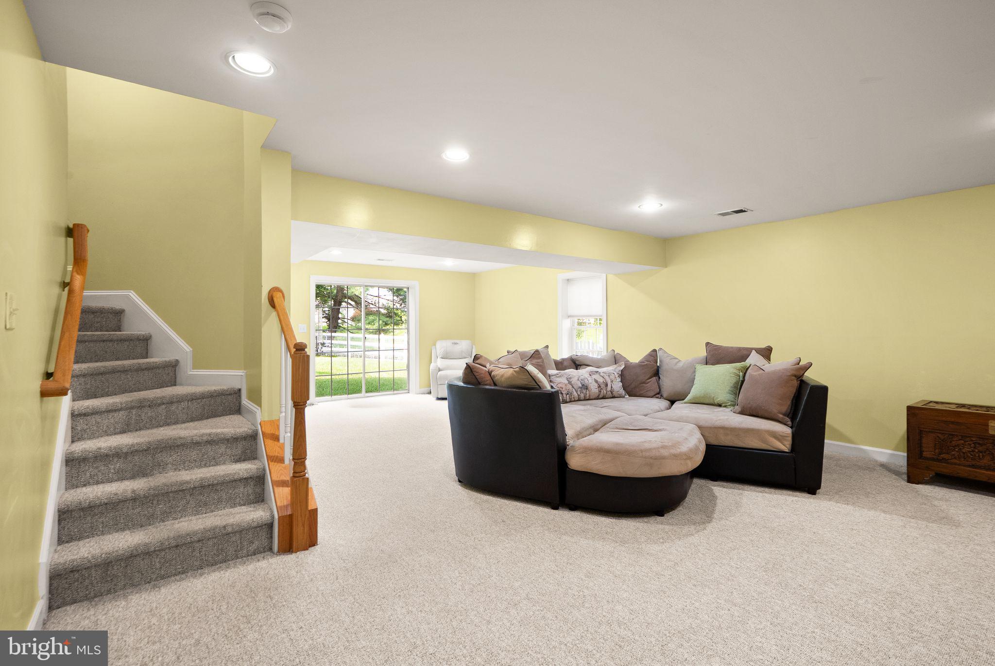 PINEY RUN MEADOW - Residential