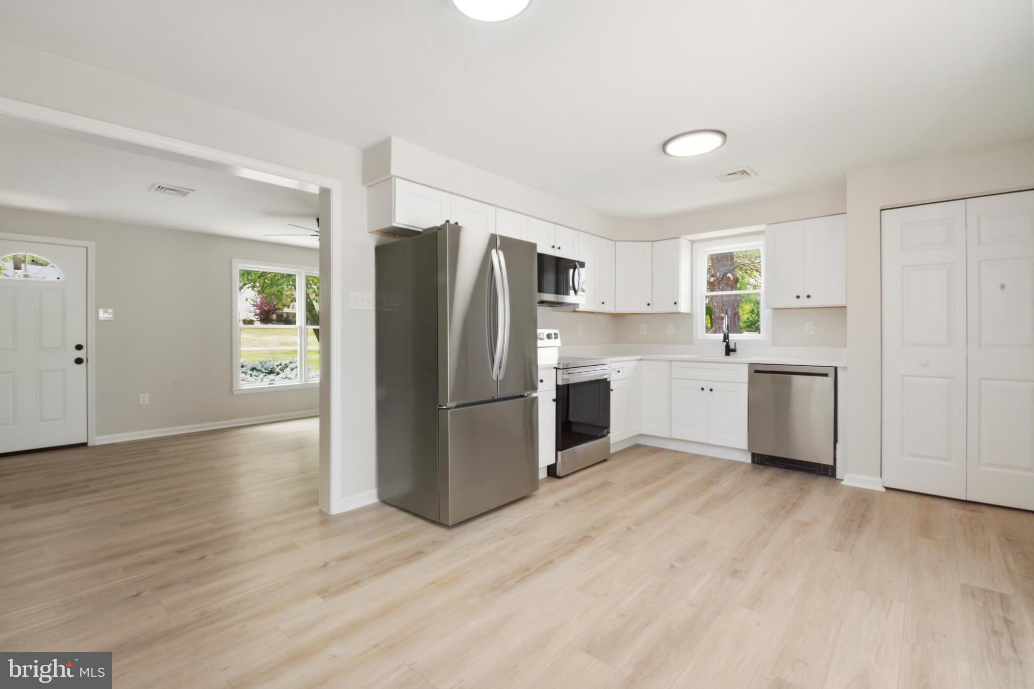 HENSEL STONE WOODS - Residential