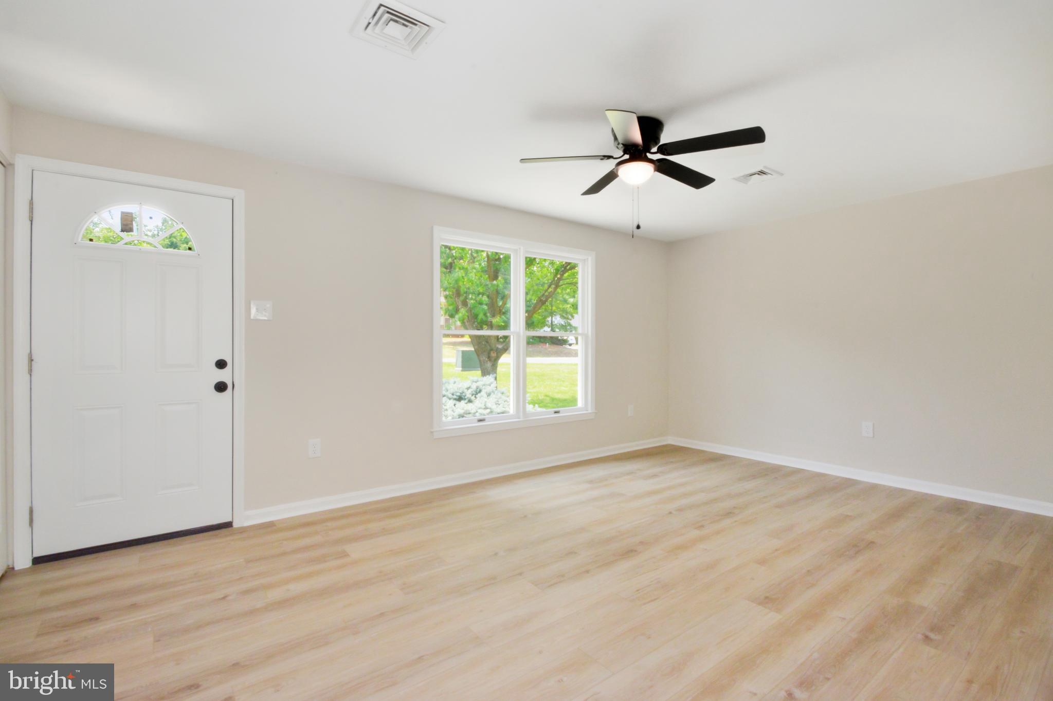 HENSEL STONE WOODS - Residential