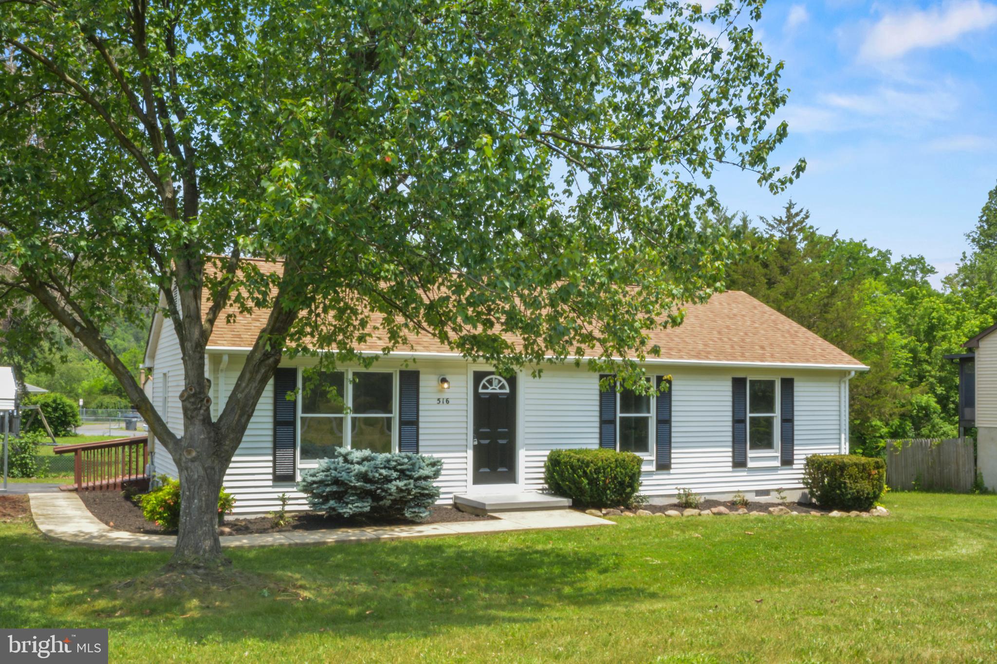 Charming One-Level Home in the Heart of Front Royal!
Welcome to 516 W Duck Street — a move-in ready, single-level gem offering comfort, convenience, and thoughtful updates throughout. With 3 bedrooms and 1 full bath, this home is perfectly sized for easy living.
Step inside and you'll find a welcoming living room and the beautifully updated kitchen, featuring brand-new cabinetry, sleek quartz countertops, and stainless steel appliances. The hallway bath has been tastefully refreshed. Across from the bath you will find a dedicated laundry room closet with washer and dryer hookups and a new hot water heater already in place.
Out back, enjoy a walkout deck from the kitchen perfect for morning coffee or evening relaxation, plus a storage shed to keep everything organized. Covered parking in the driveway keeps your vehicle protected year-round.
Schedule your tour on ShowingTime today to see why this property stands out!