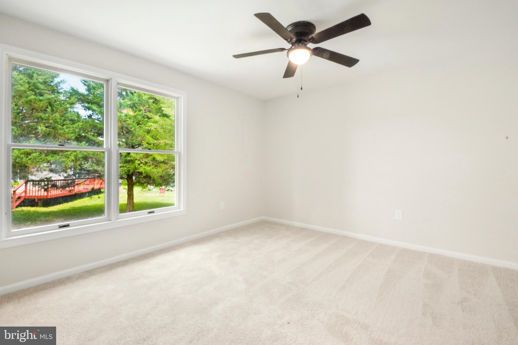 HENSEL STONE WOODS - Residential