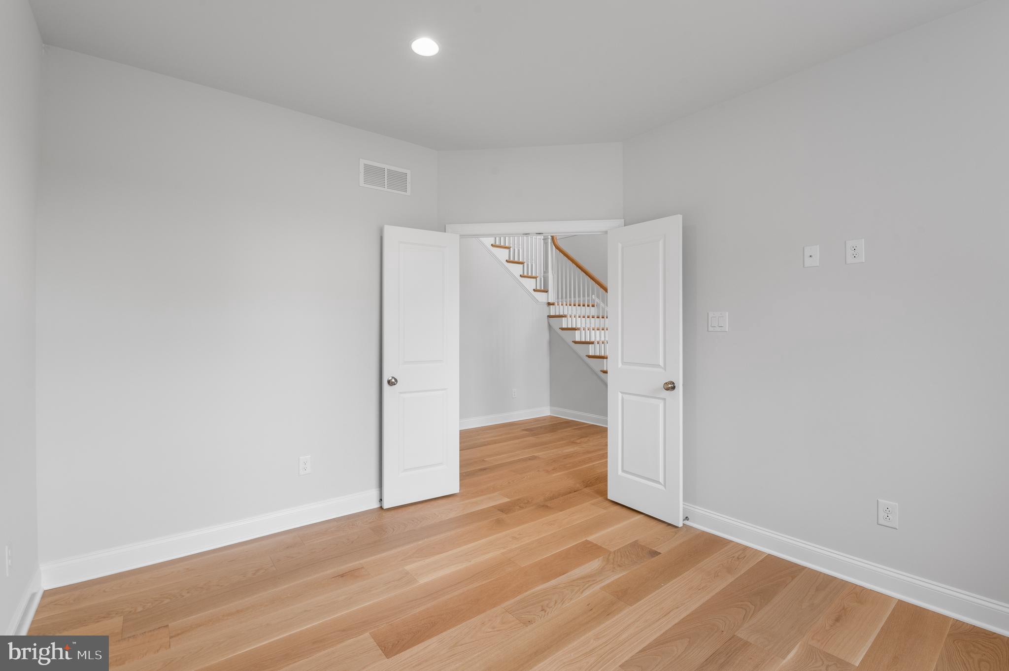 ARDEN RESERVE - Residential