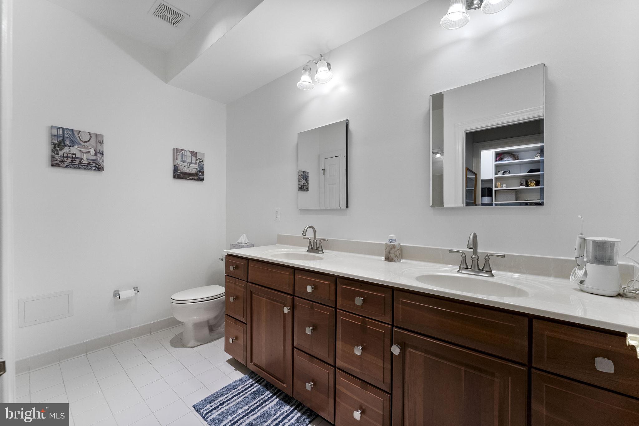 REGENCY AT DOMINION VALLEY - Residential