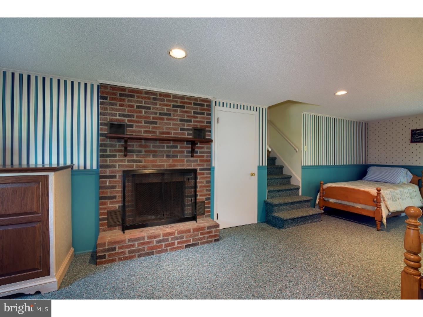 COLONY PARK - Residential