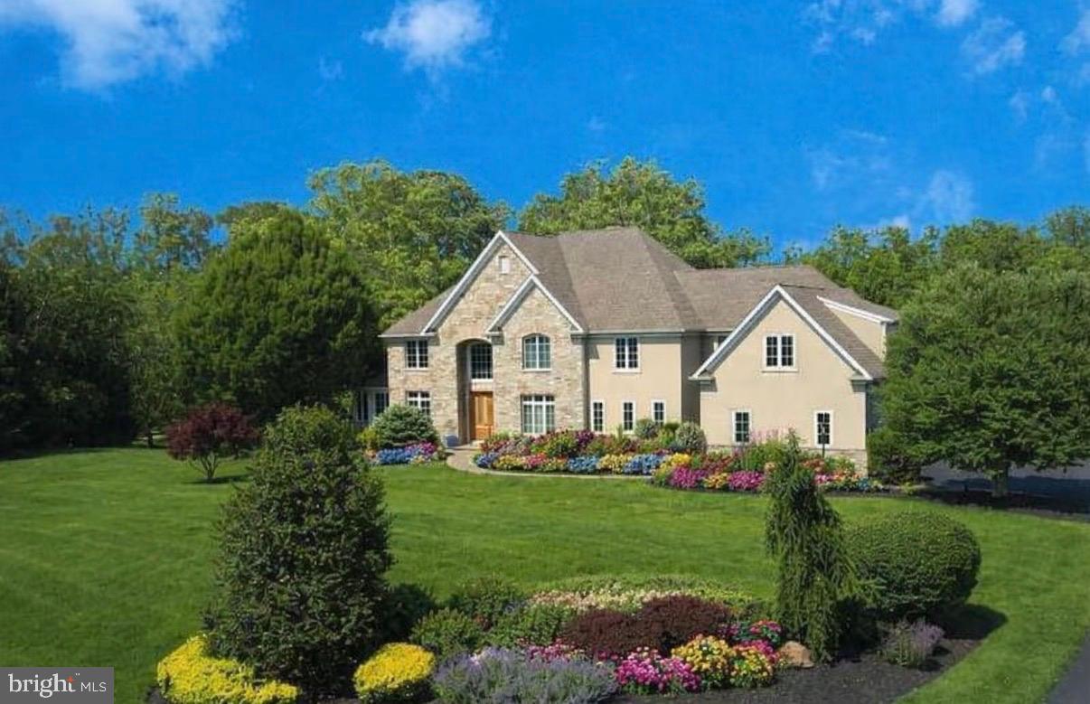LAUREL BROOK - Residential