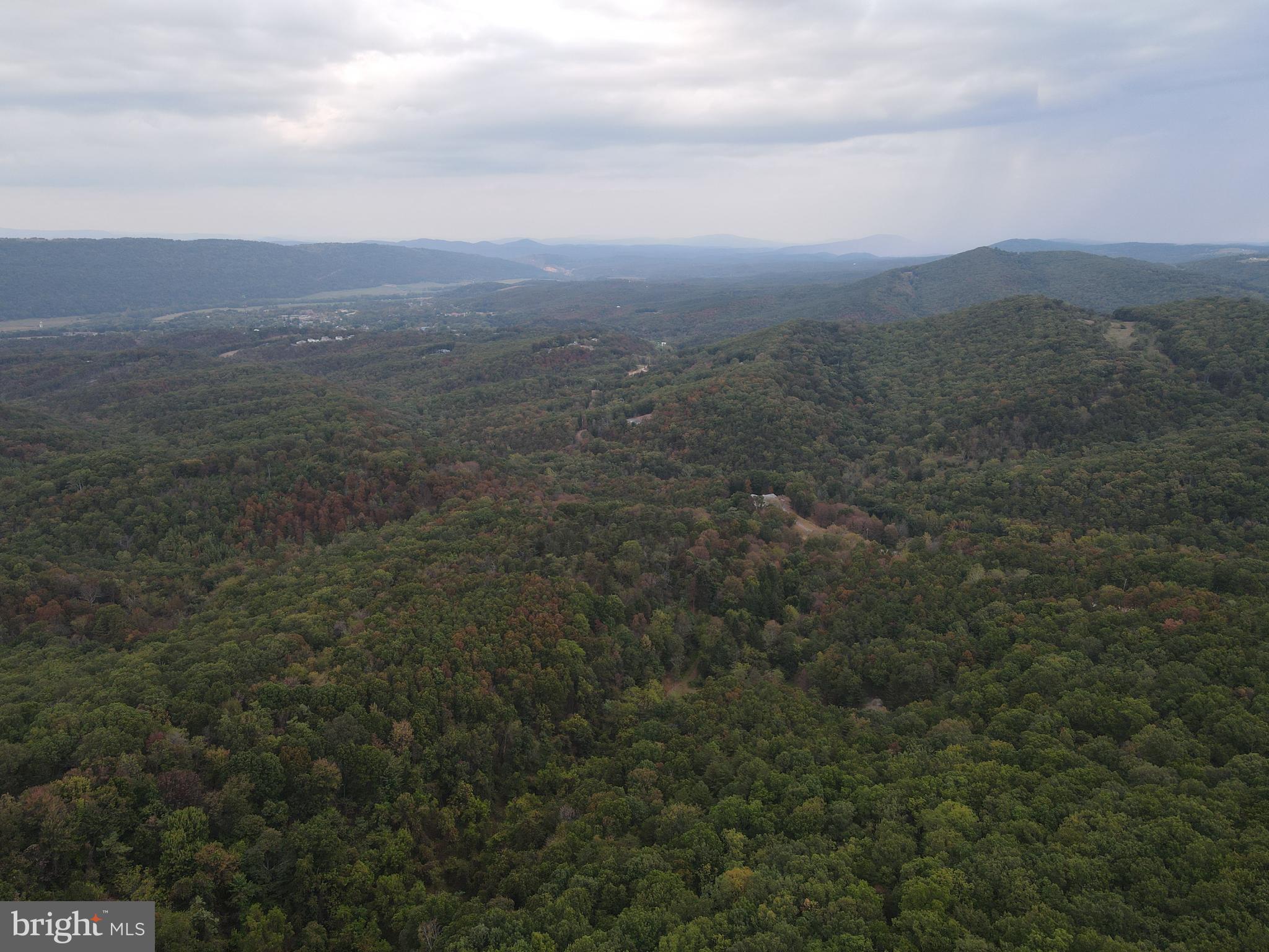 WHITETAIL MOUNTAIN - Land
