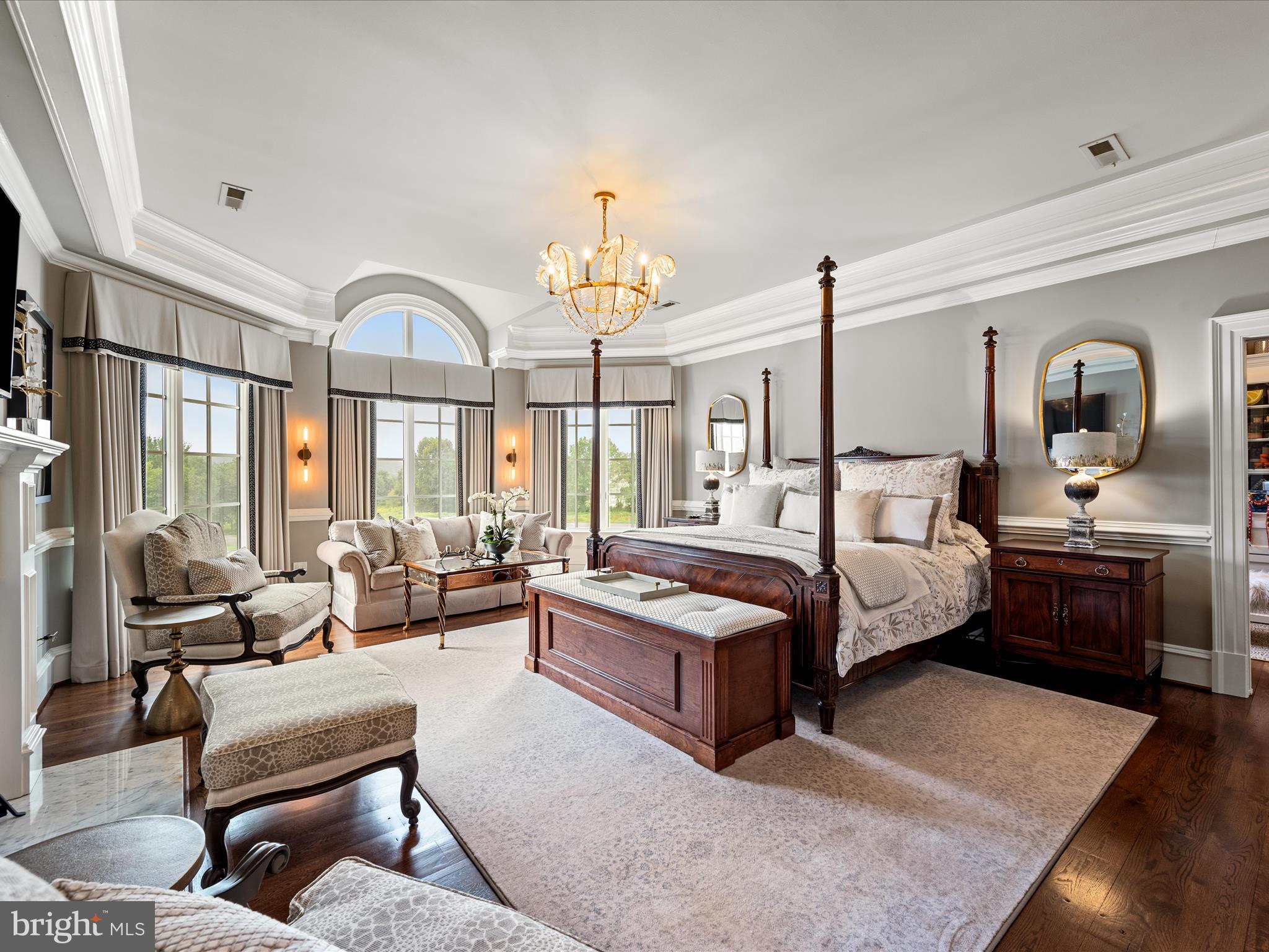 CREIGHTON FARMS - Residential
