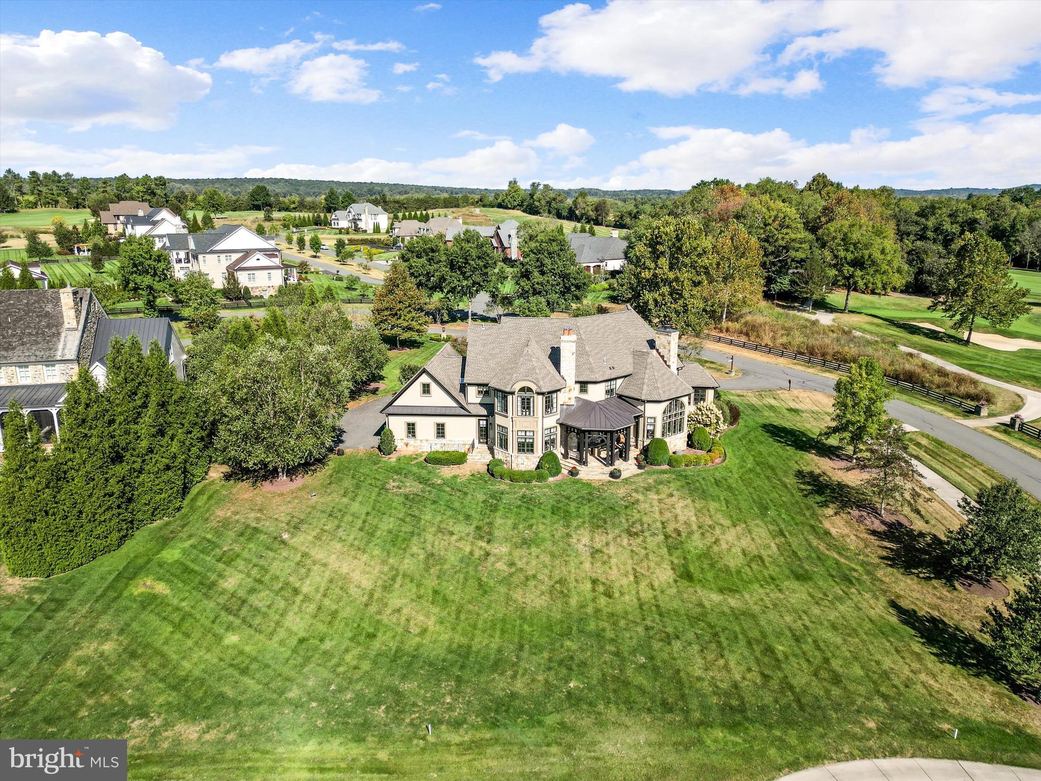 CREIGHTON FARMS - Residential