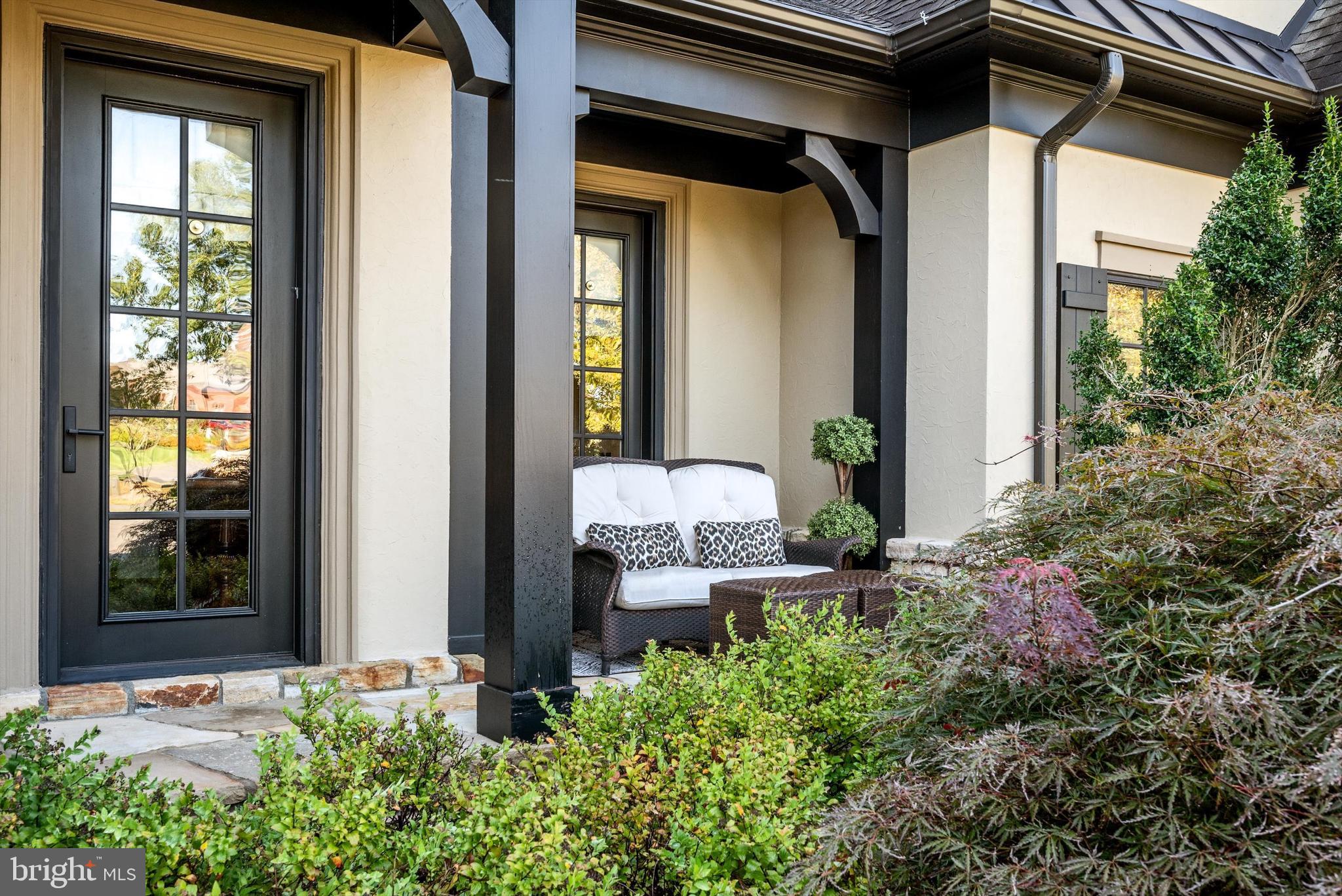 CREIGHTON FARMS - Residential