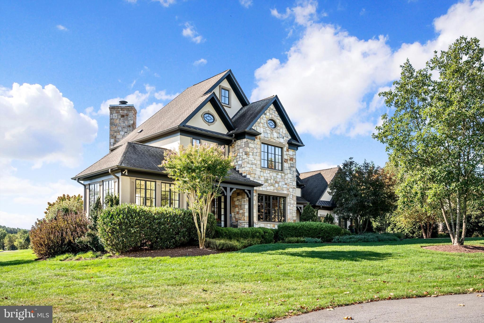 CREIGHTON FARMS - Residential