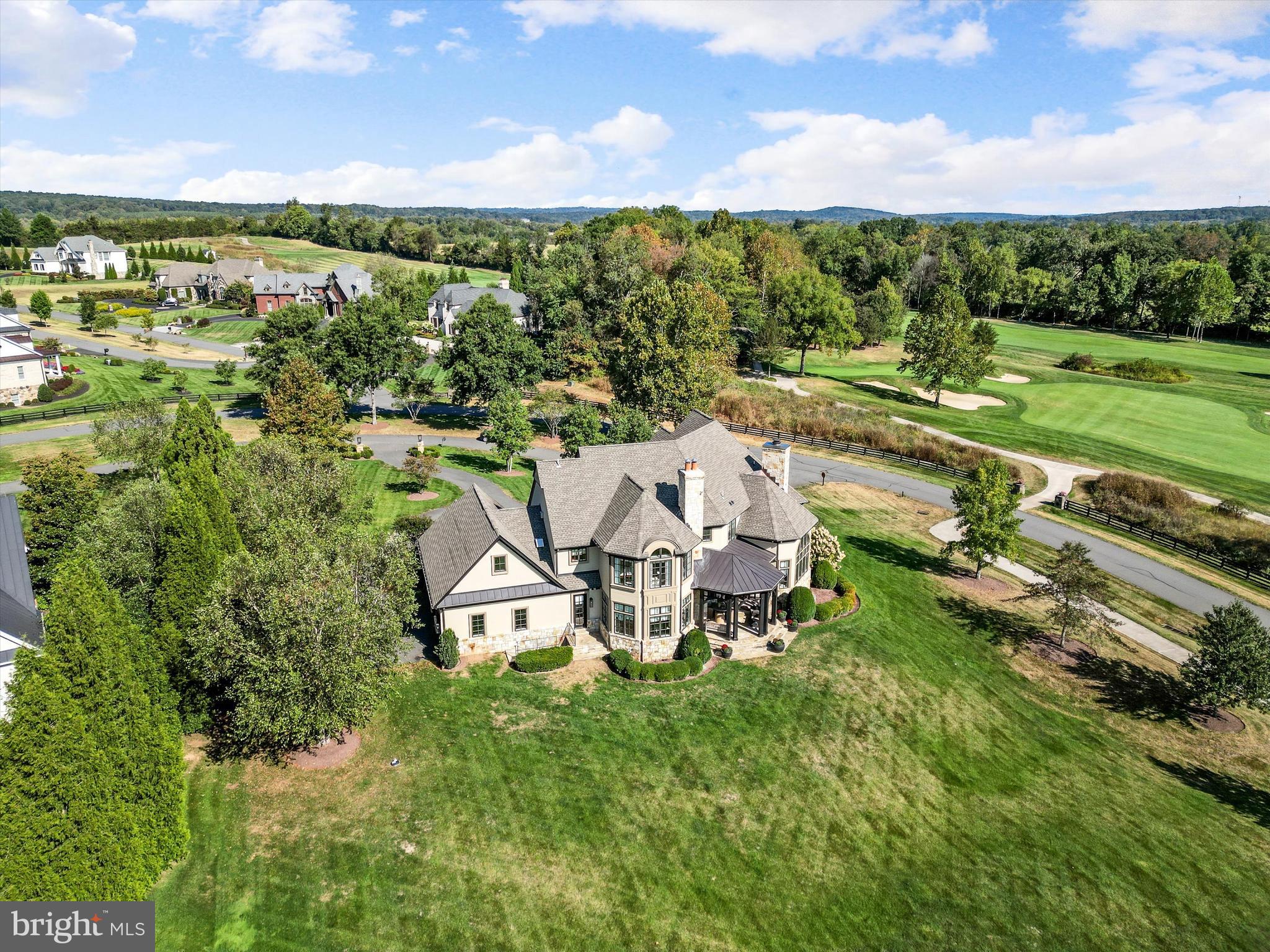 CREIGHTON FARMS - Residential