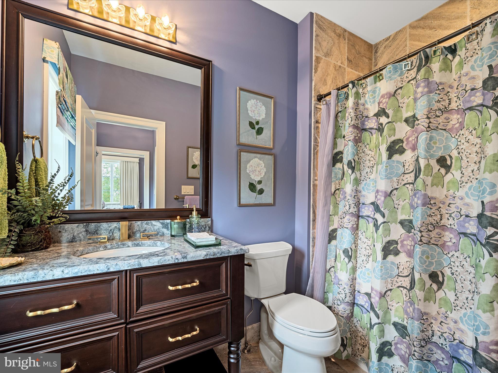 CREIGHTON FARMS - Residential