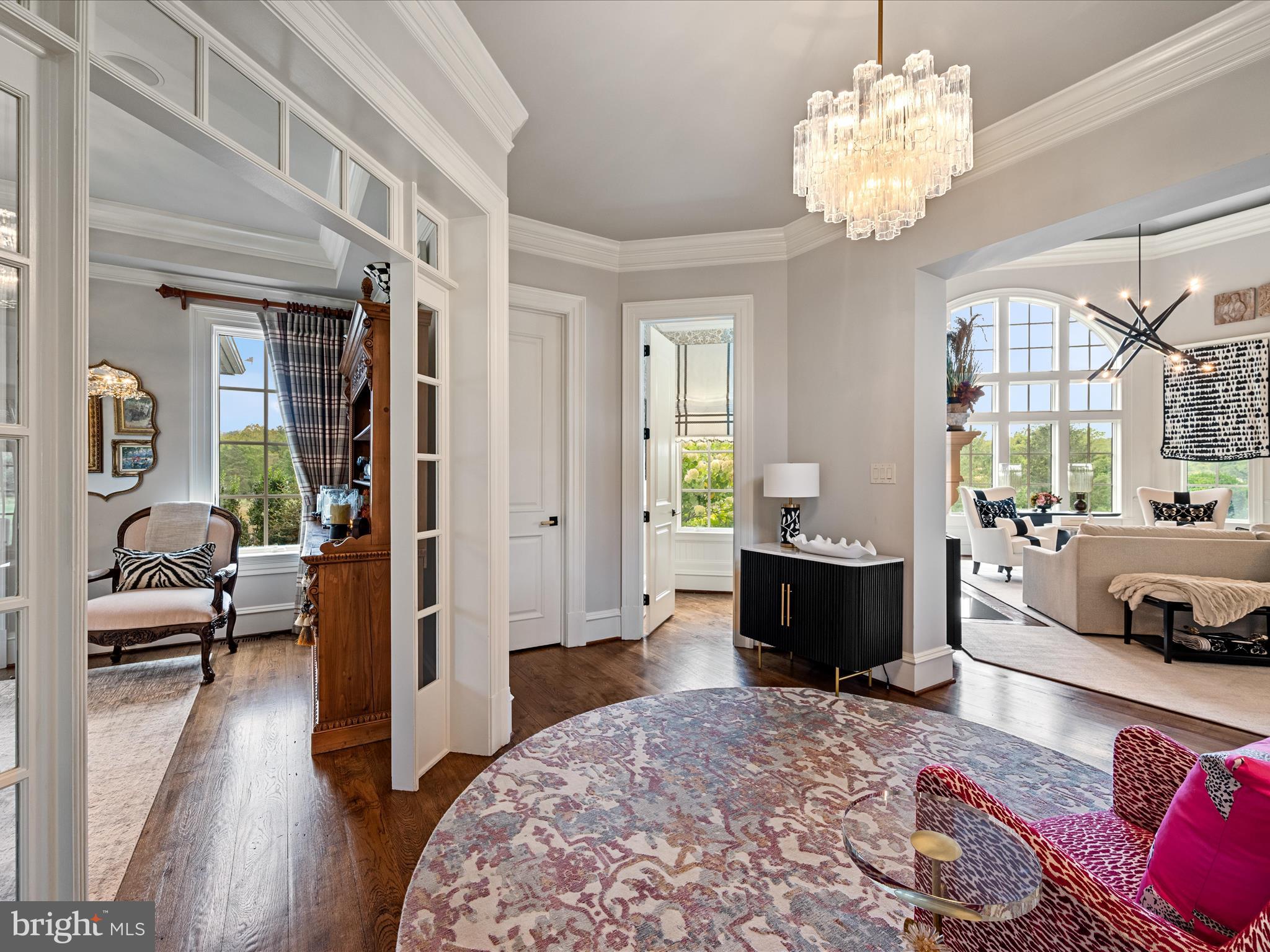 CREIGHTON FARMS - Residential