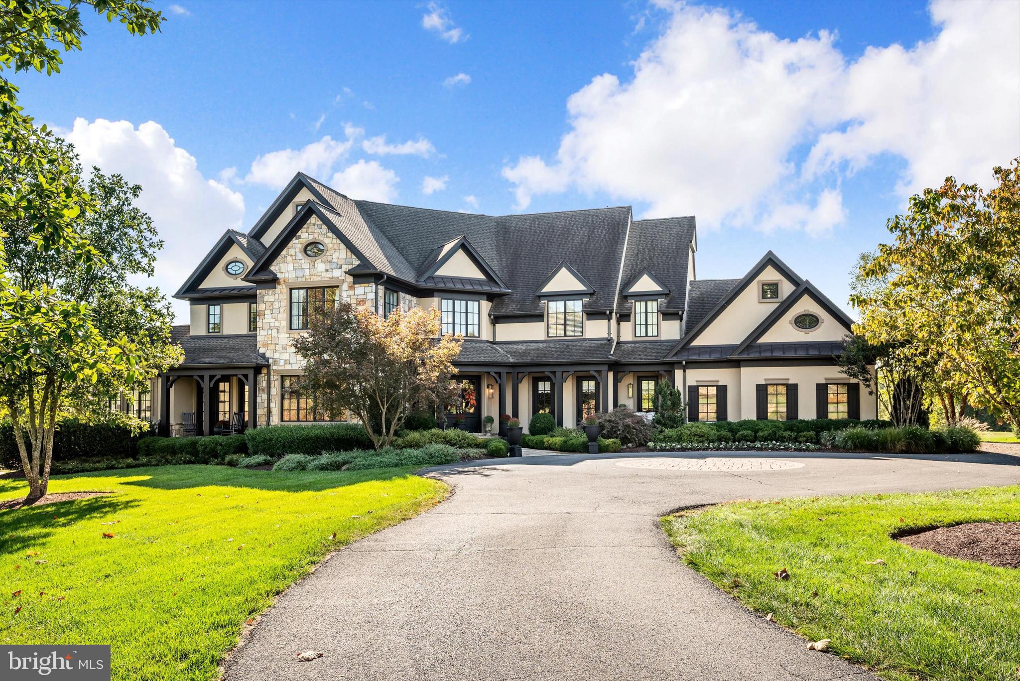 CREIGHTON FARMS - Residential