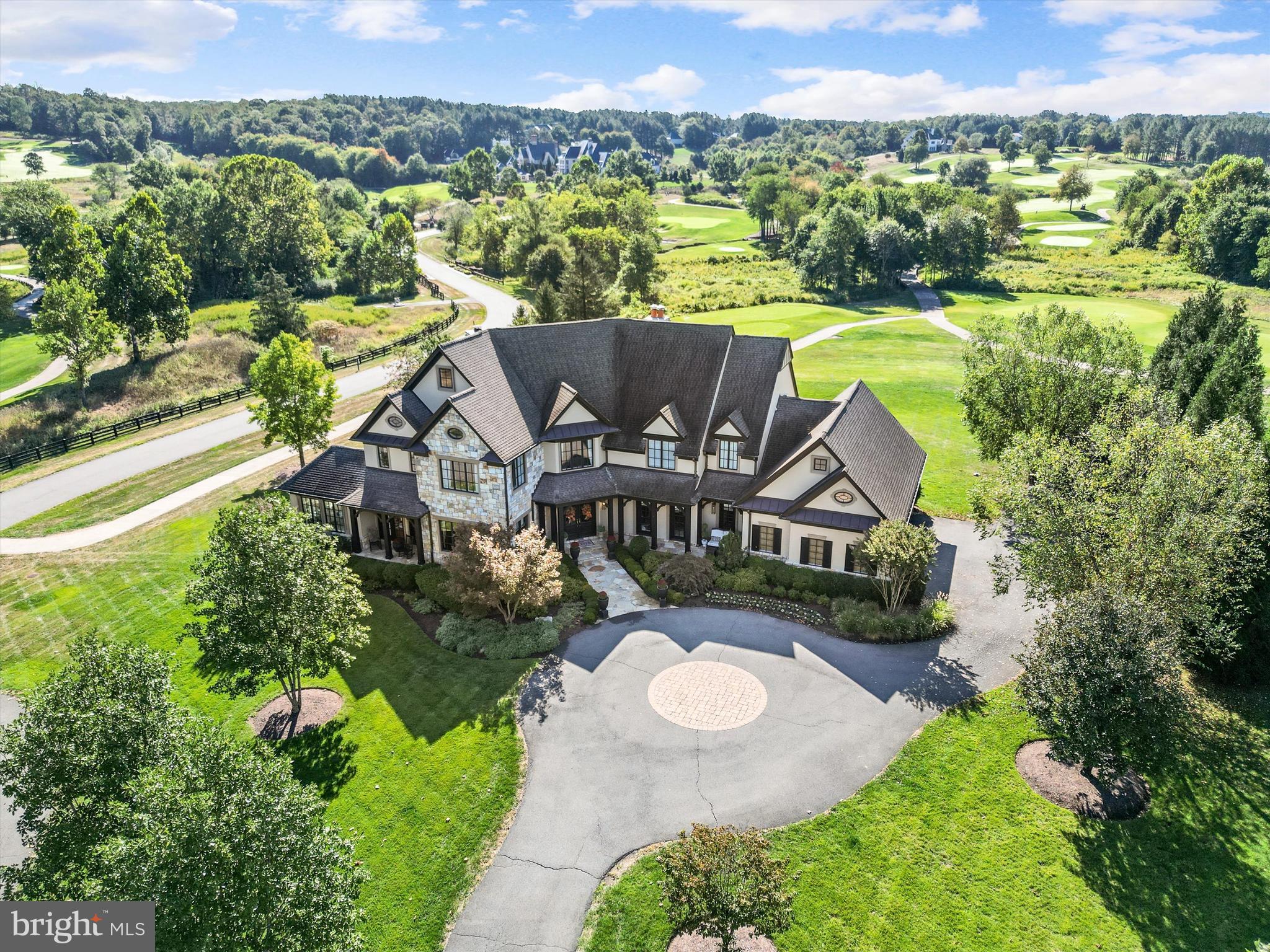 CREIGHTON FARMS - Residential