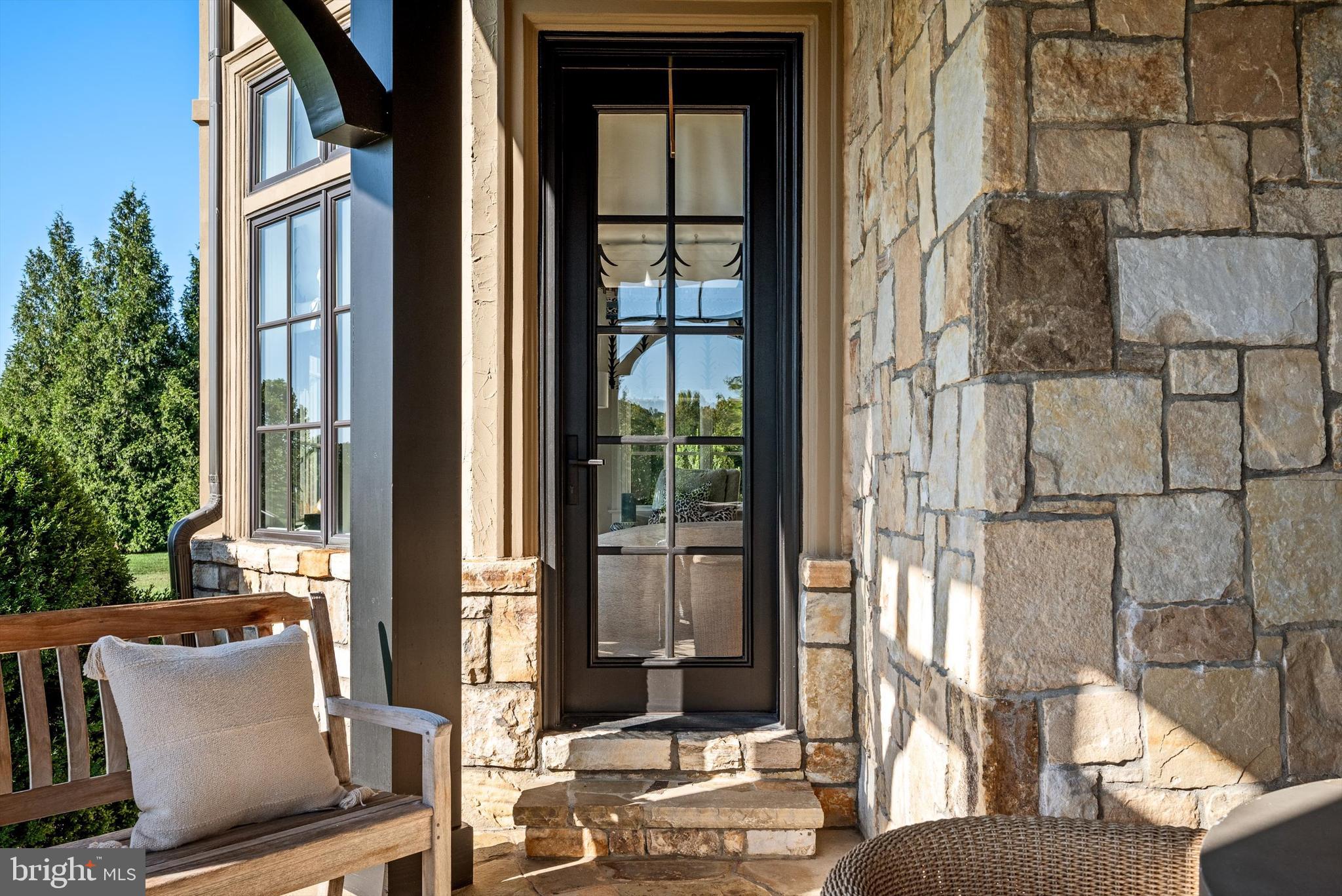CREIGHTON FARMS - Residential