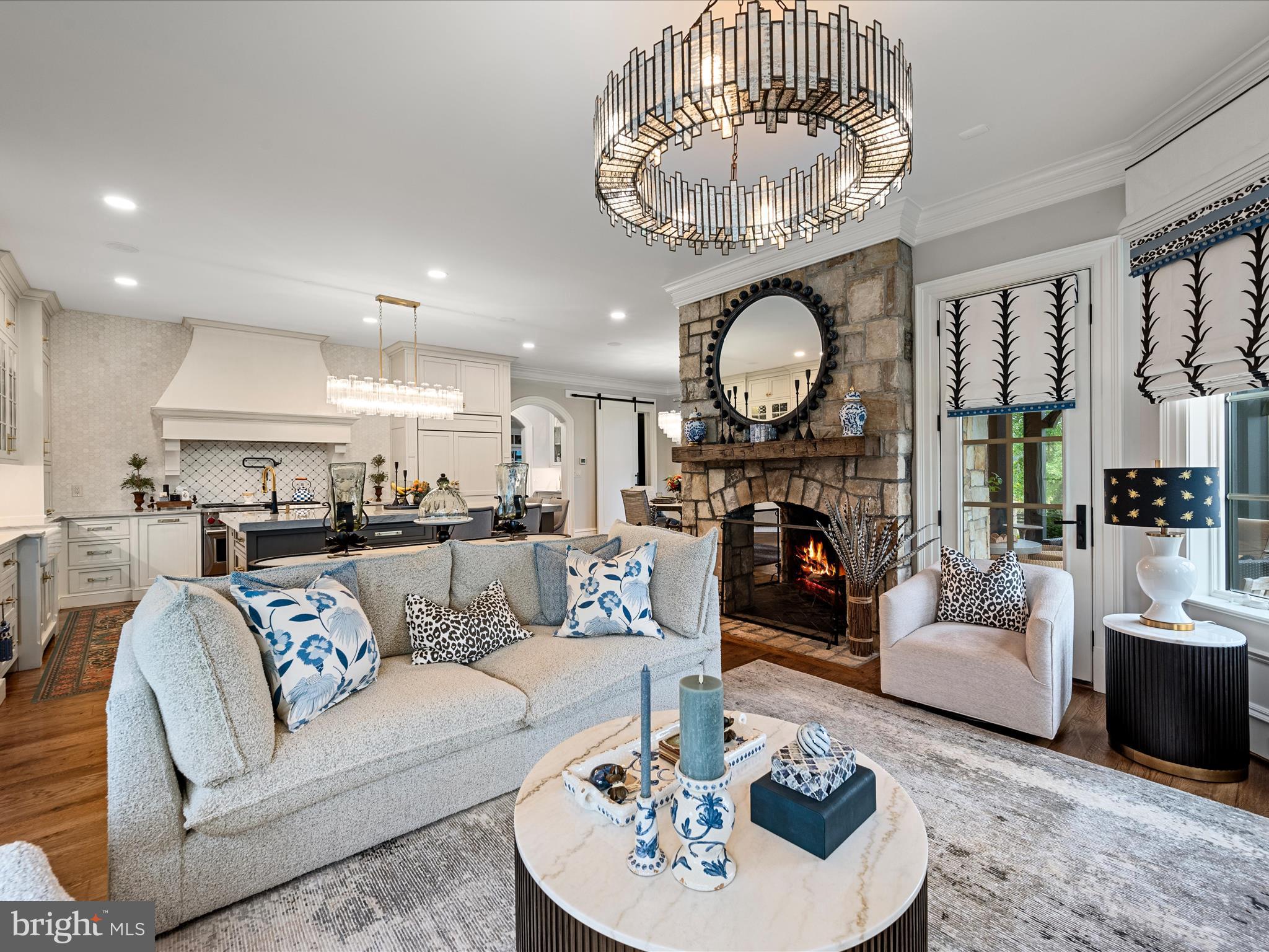 CREIGHTON FARMS - Residential