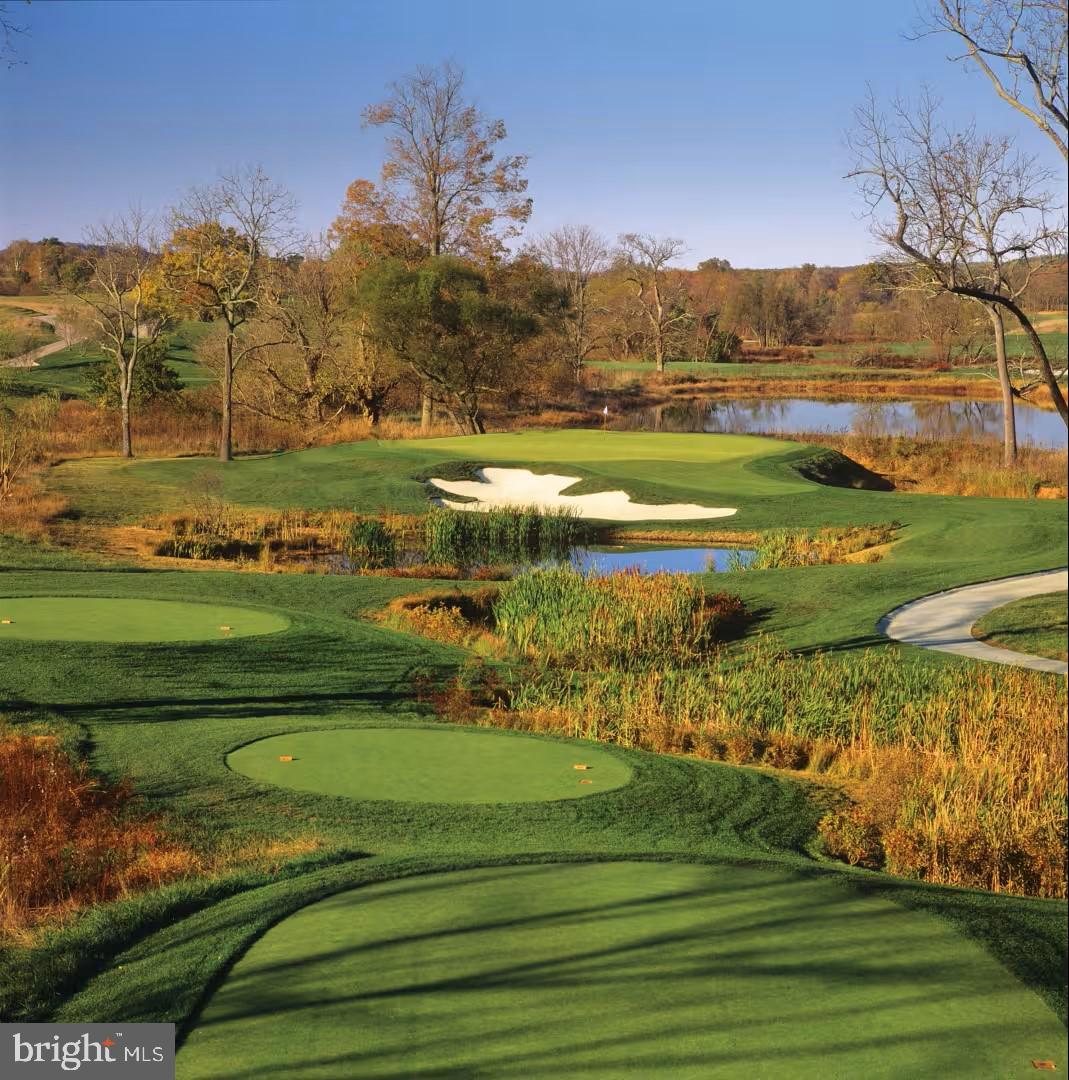 CREIGHTON FARMS - Residential