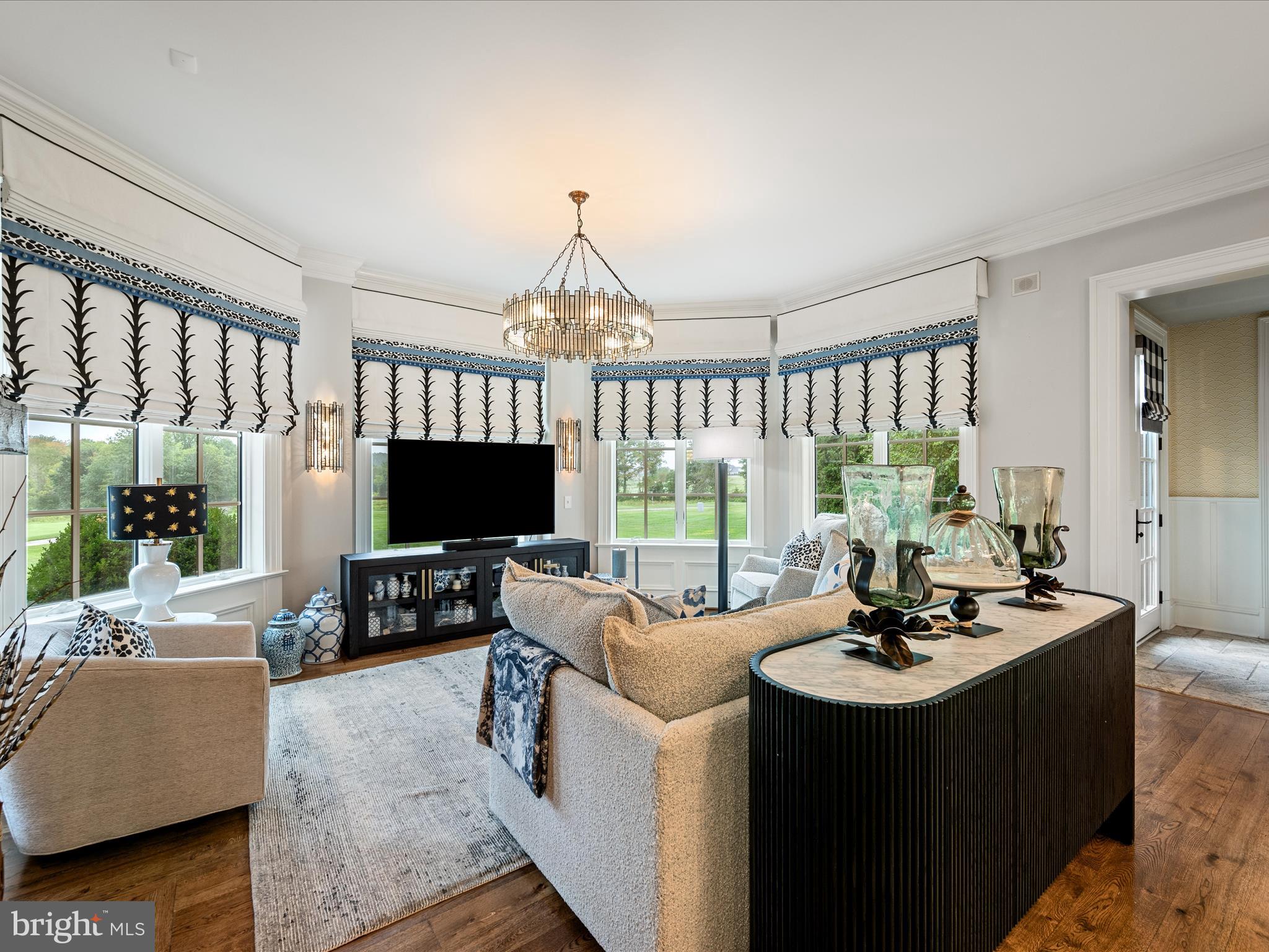 CREIGHTON FARMS - Residential