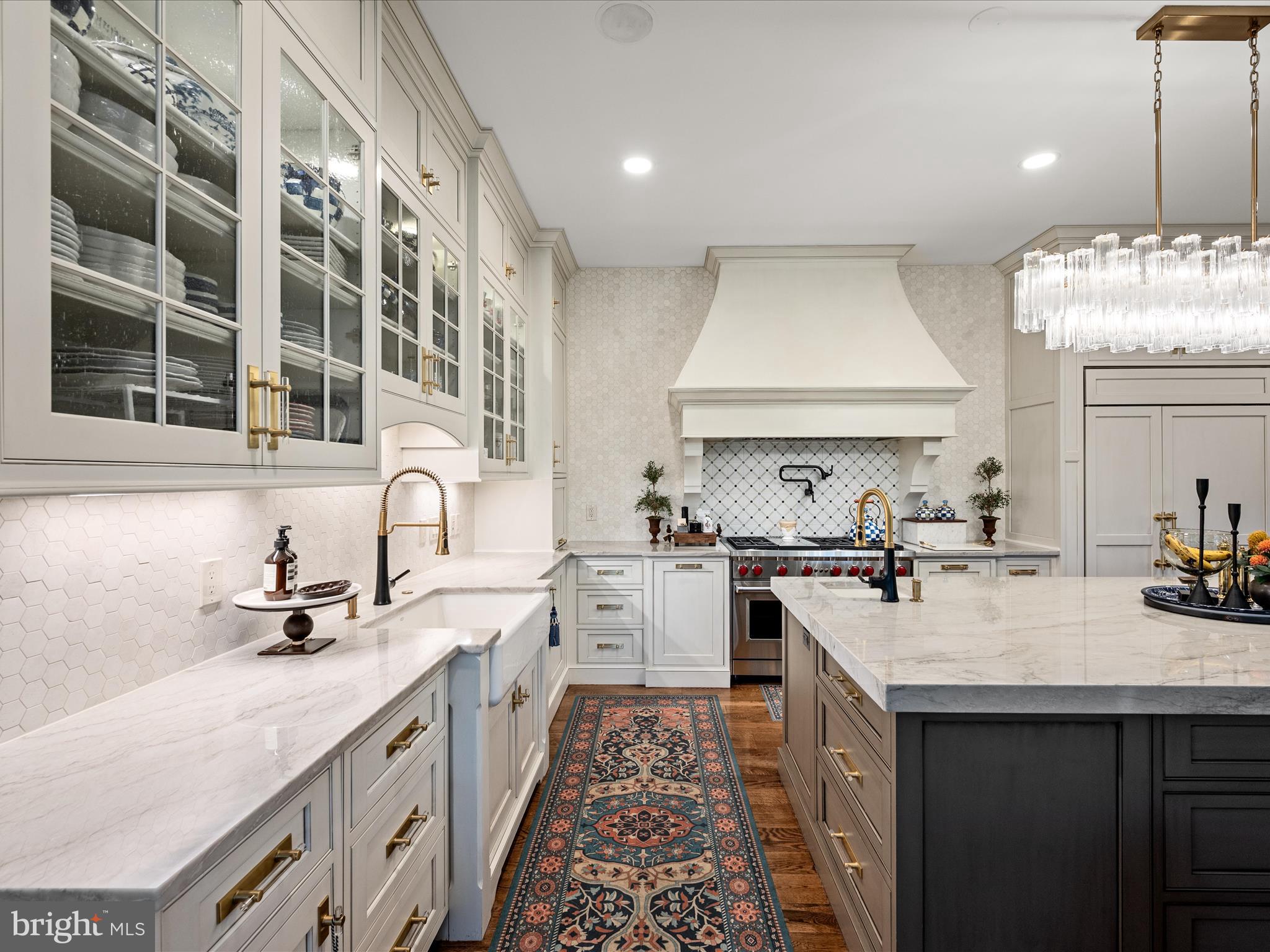 CREIGHTON FARMS - Residential