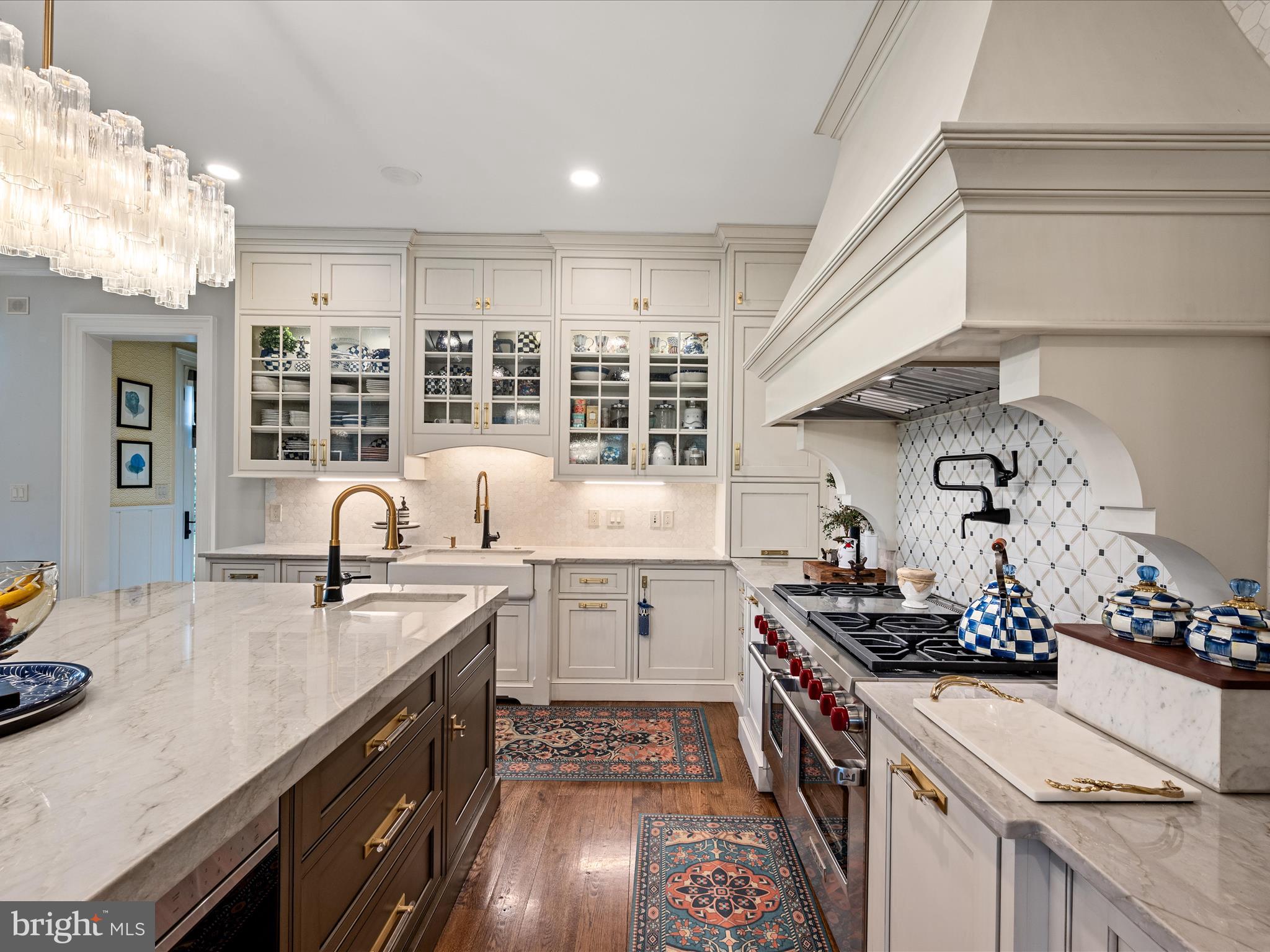 CREIGHTON FARMS - Residential