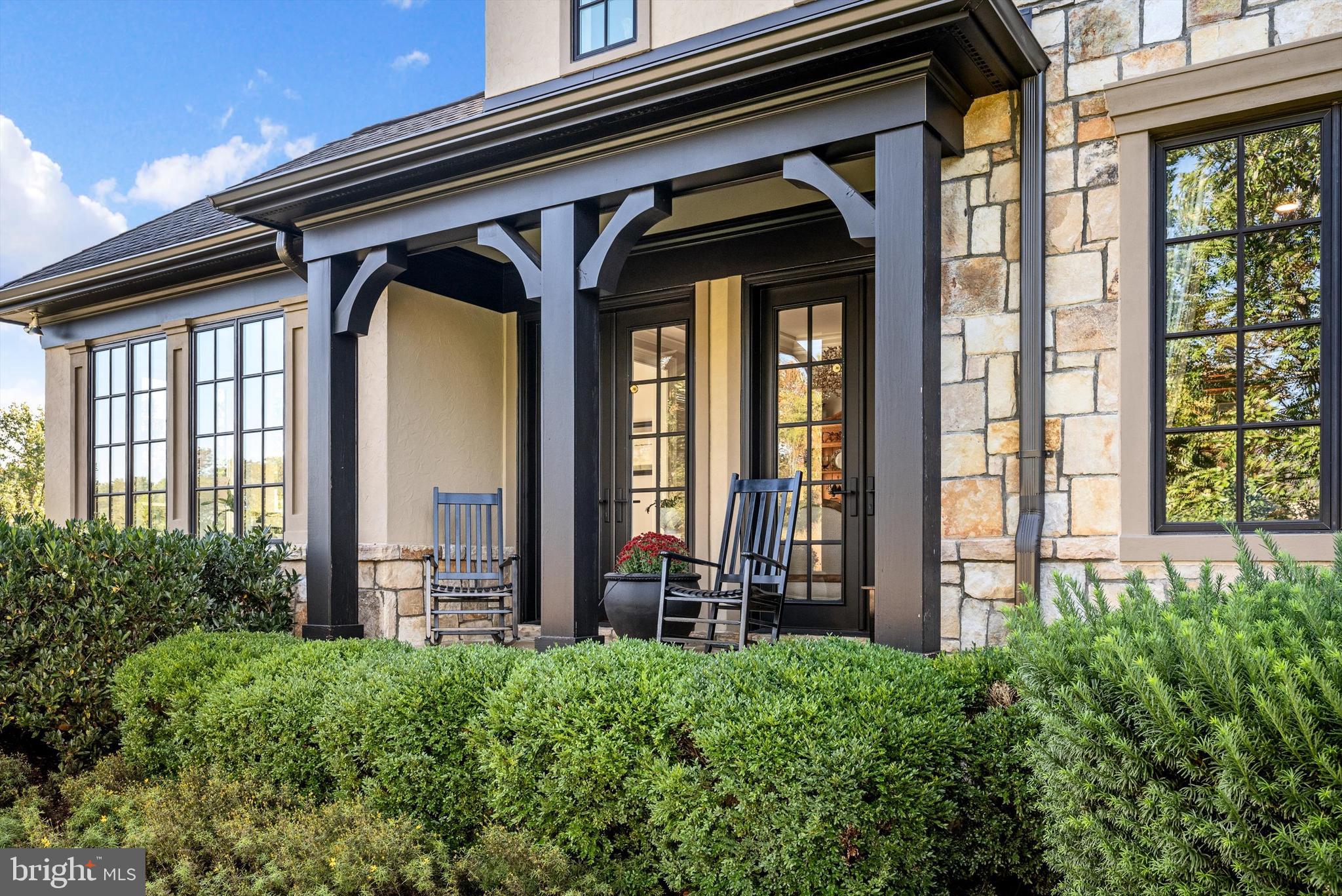 CREIGHTON FARMS - Residential