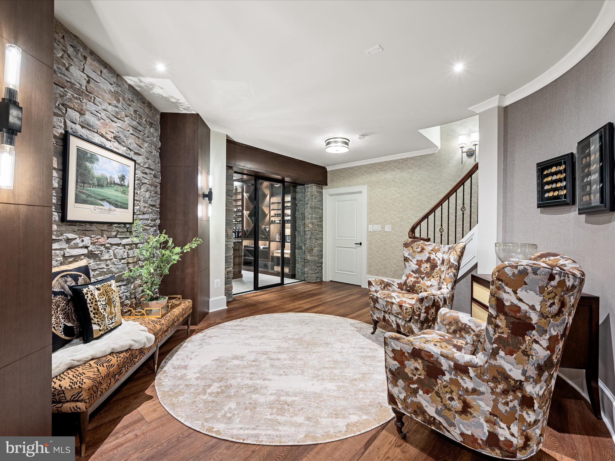 CREIGHTON FARMS - Residential