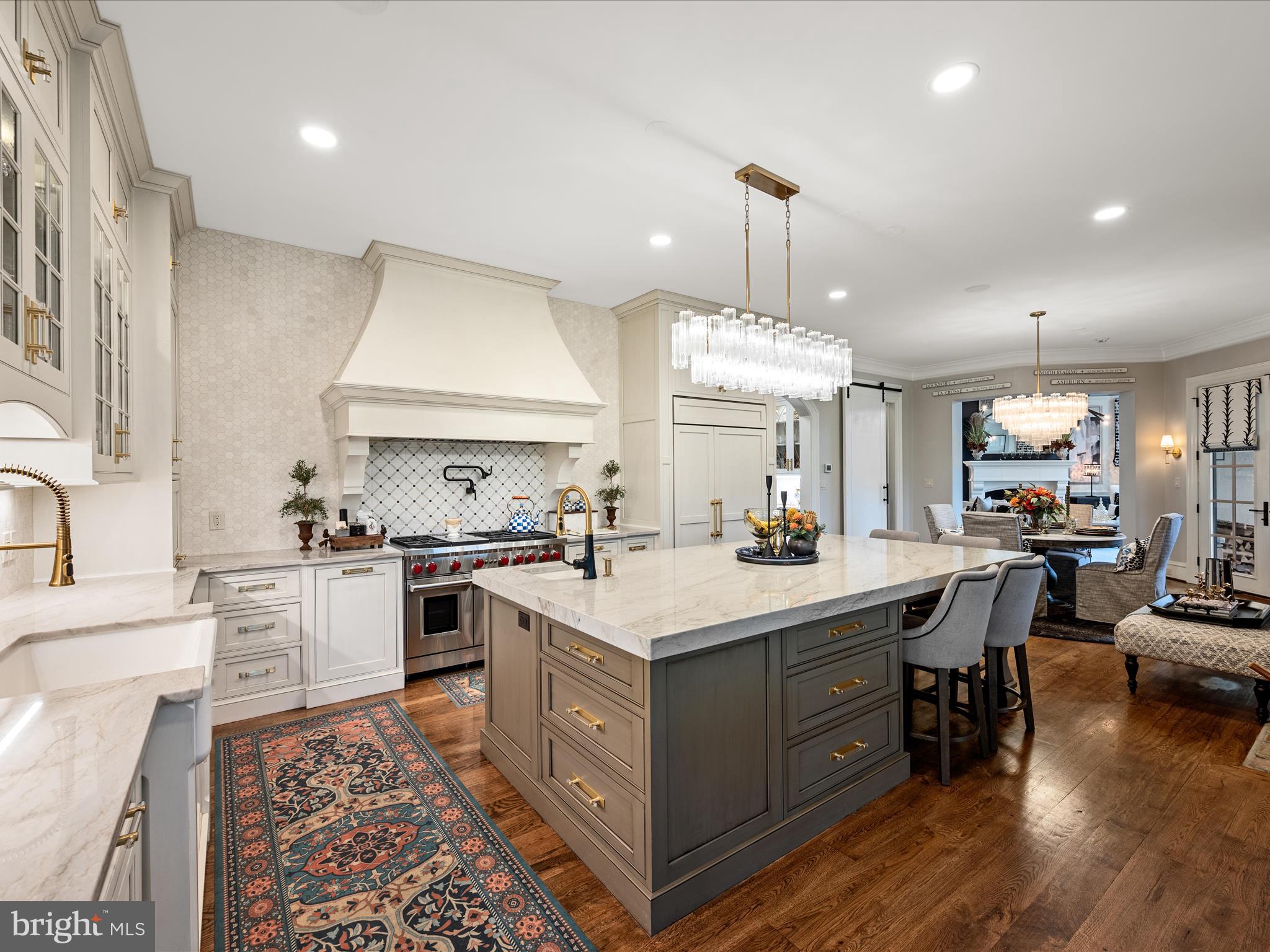 CREIGHTON FARMS - Residential