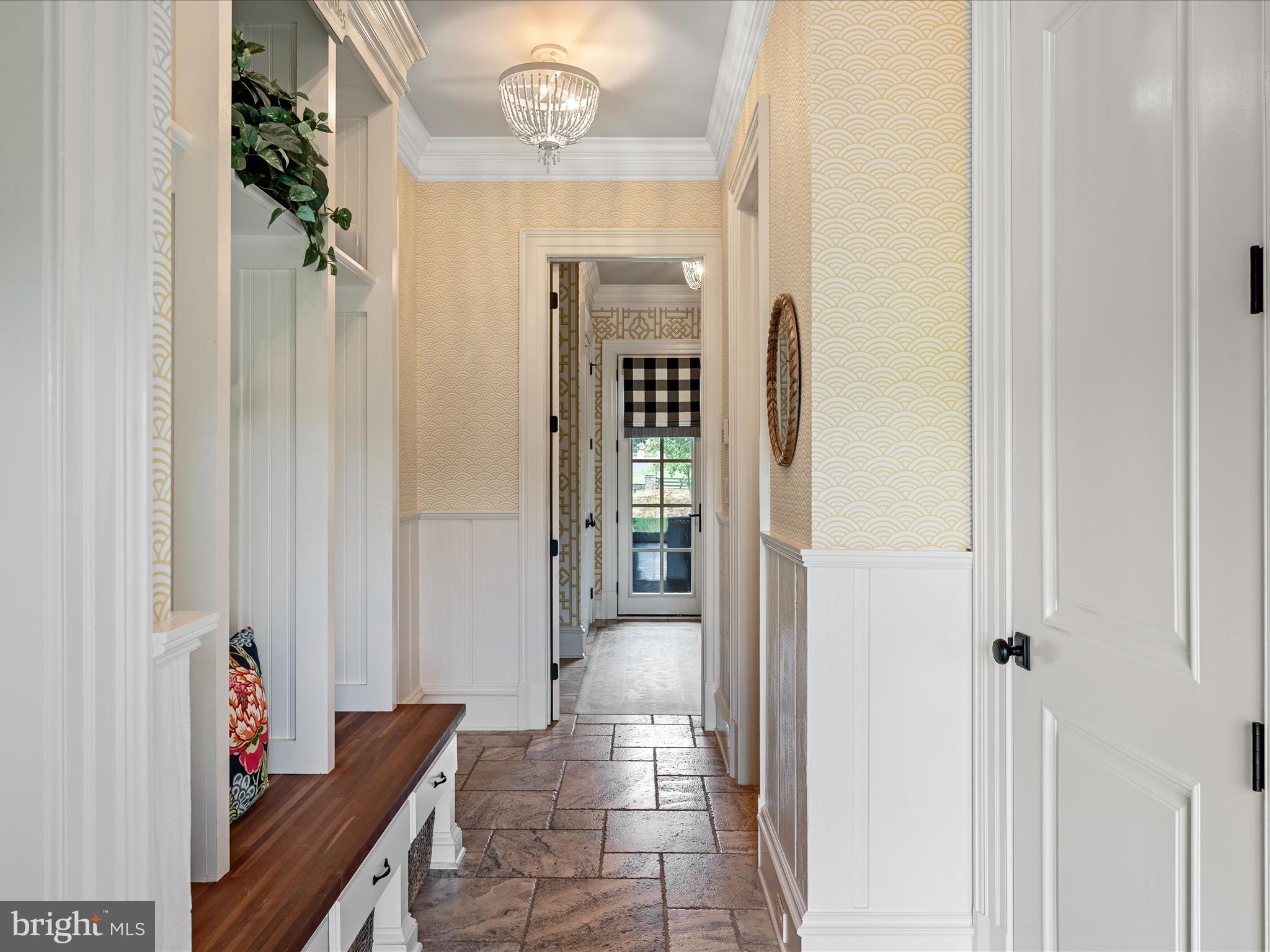 CREIGHTON FARMS - Residential