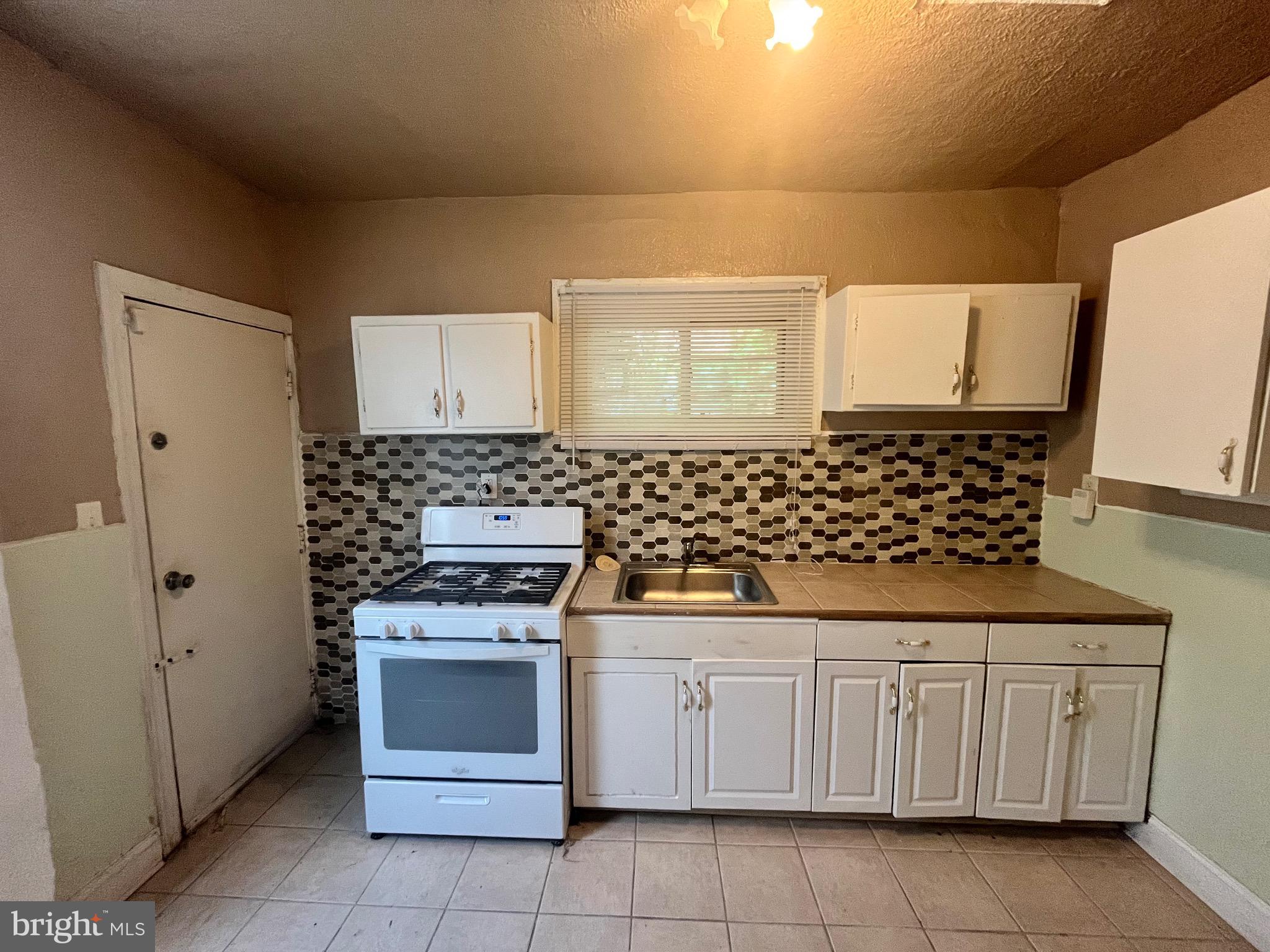 COBBS CREEK - Residential