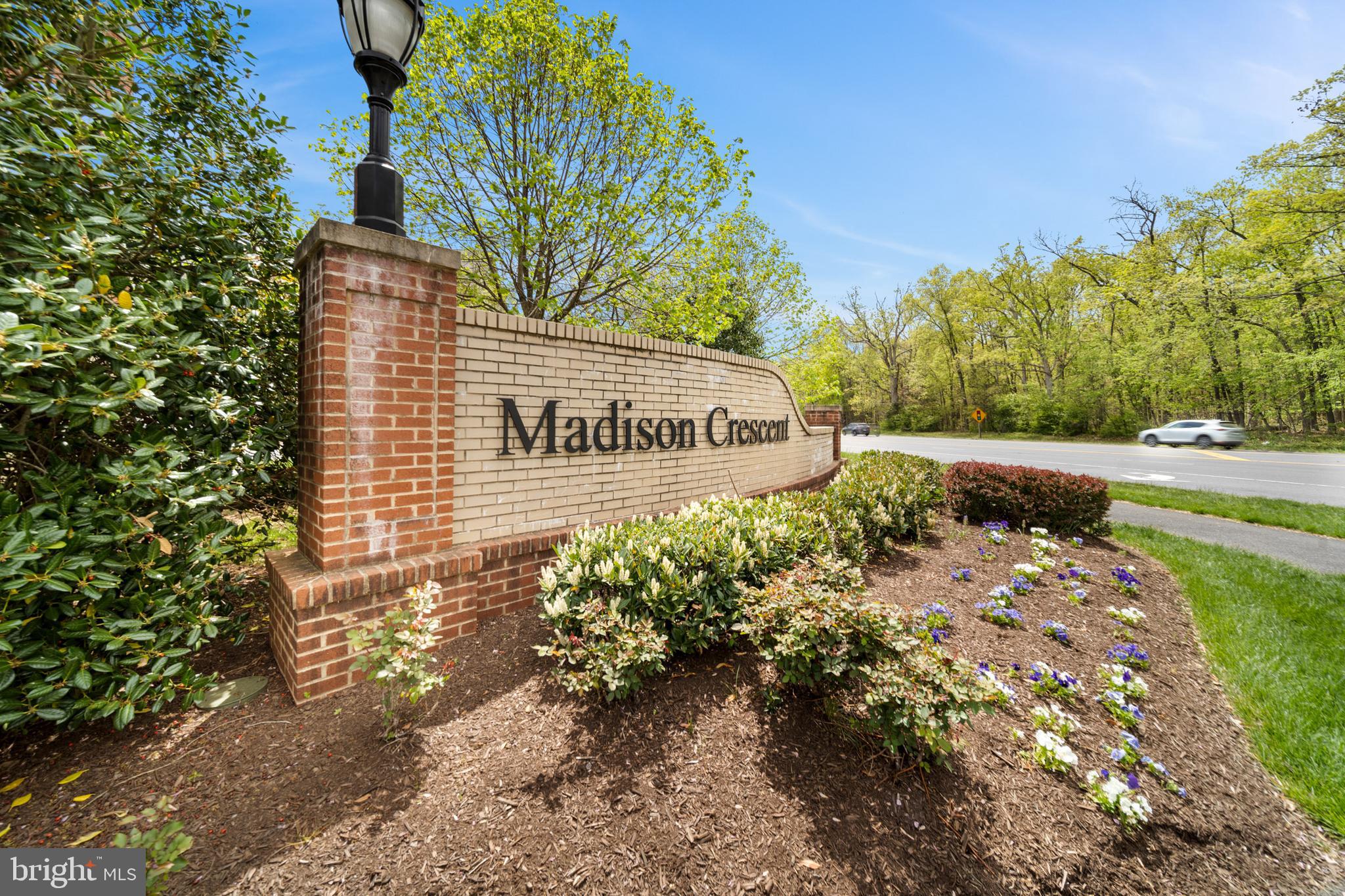 MADISON CRESCENT - Residential