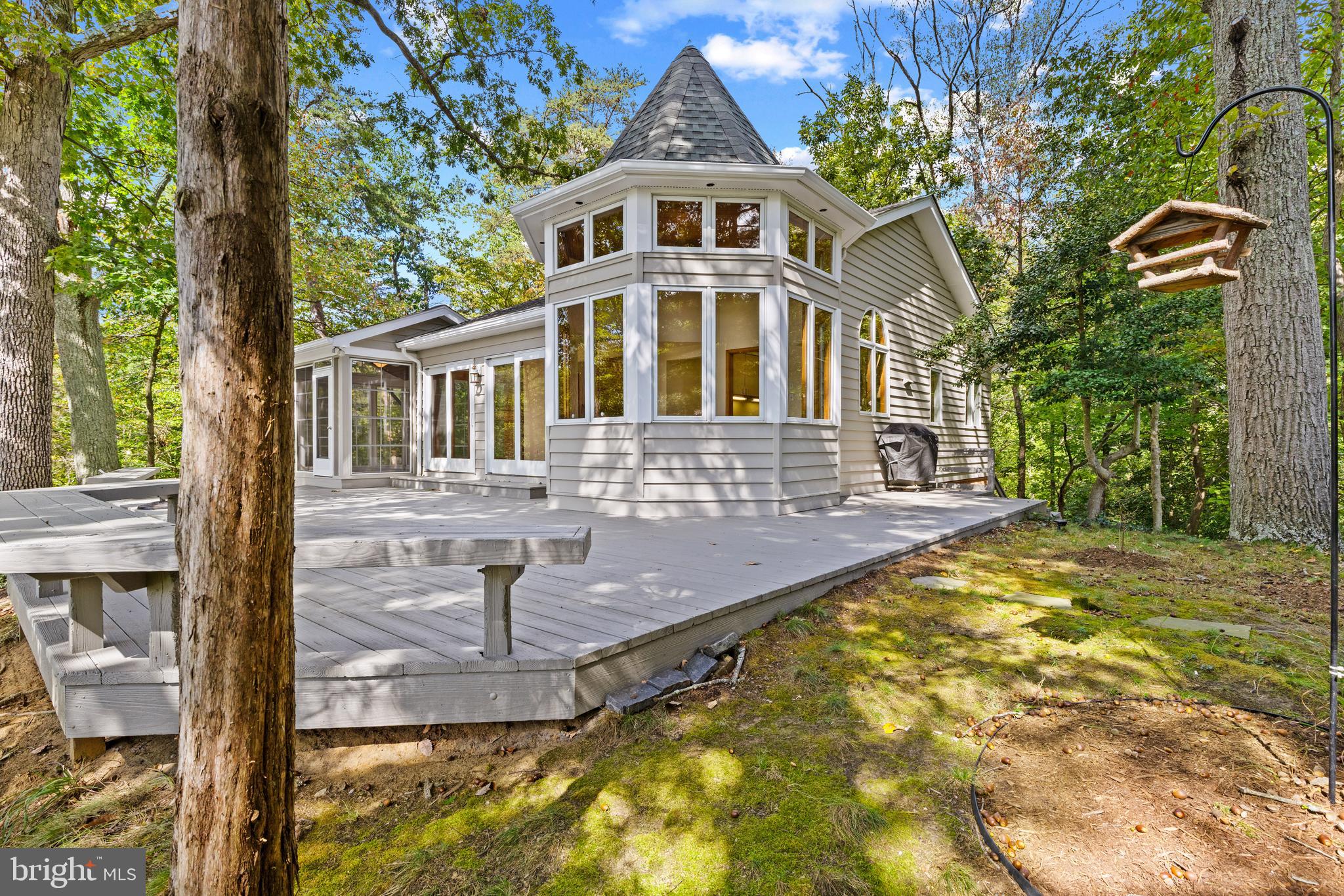 WALLACE MANOR - Residential