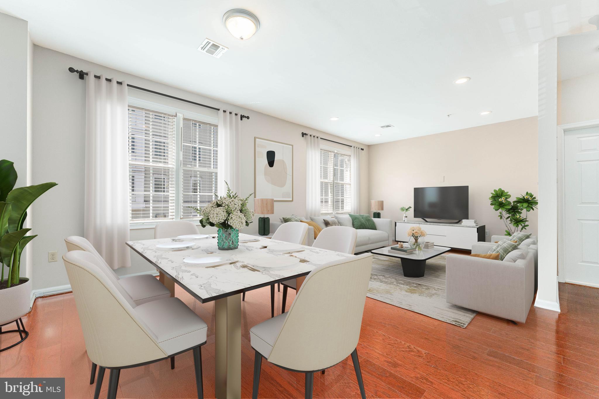 RENAISSANCE PLACE E - Residential