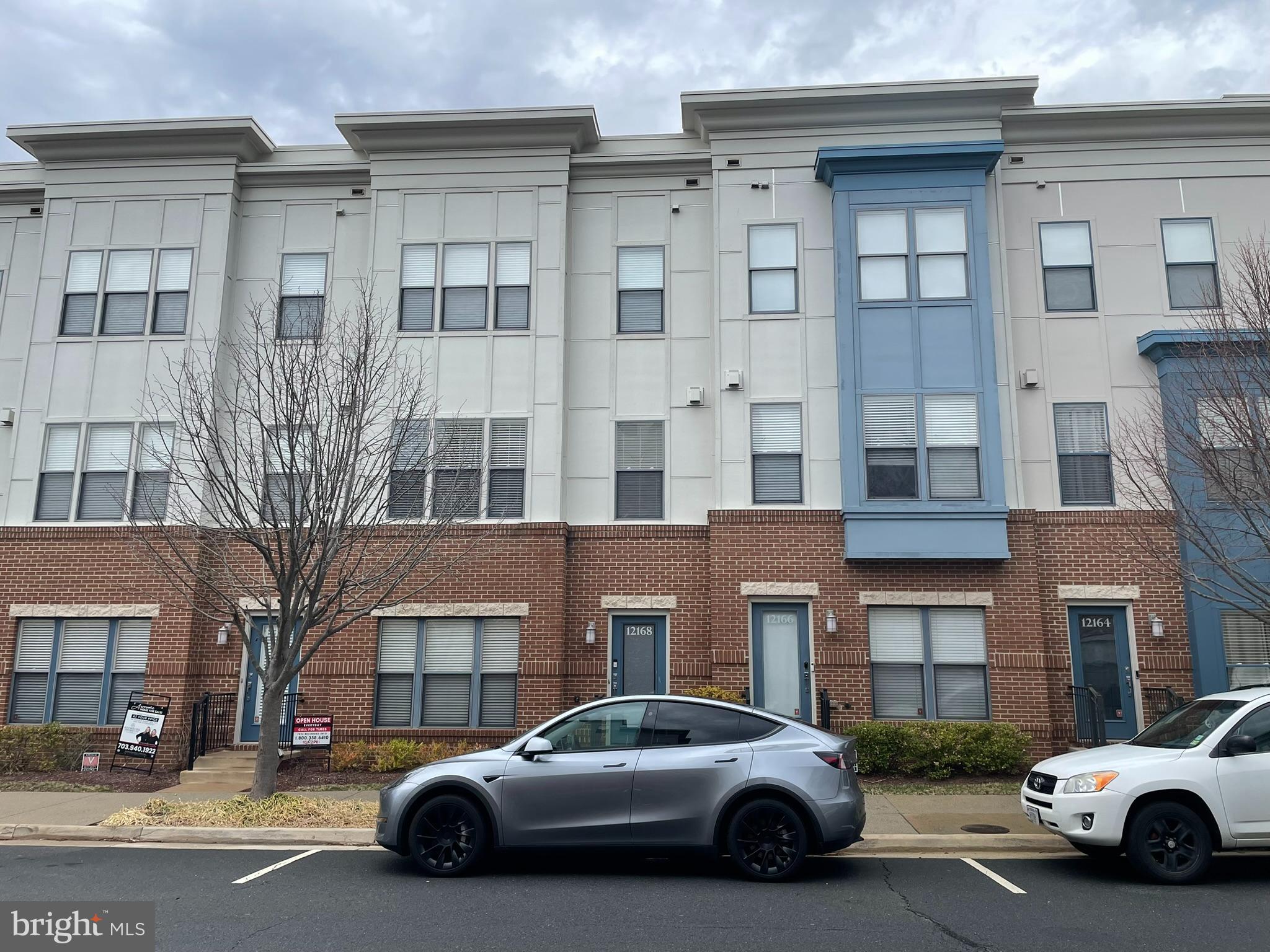 CENTERPOINTE - Residential Lease