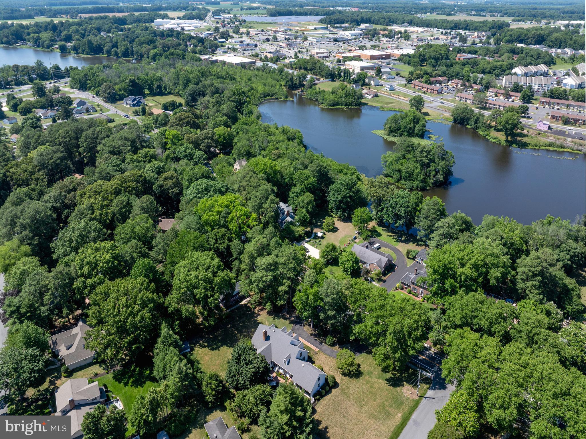 LAKELAWN ESTATES - Residential