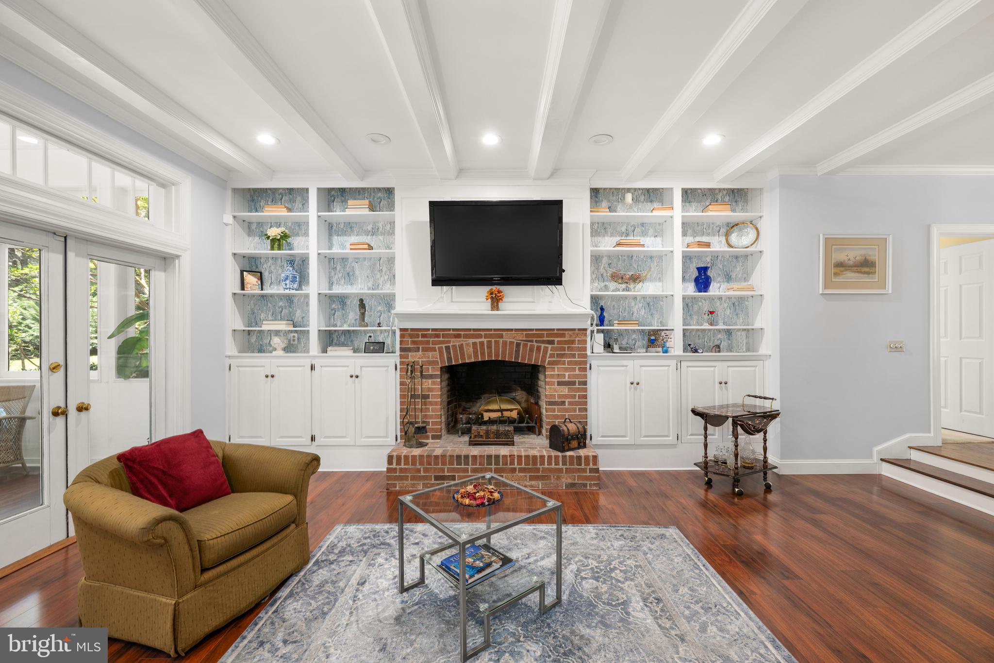 LAKELAWN ESTATES - Residential