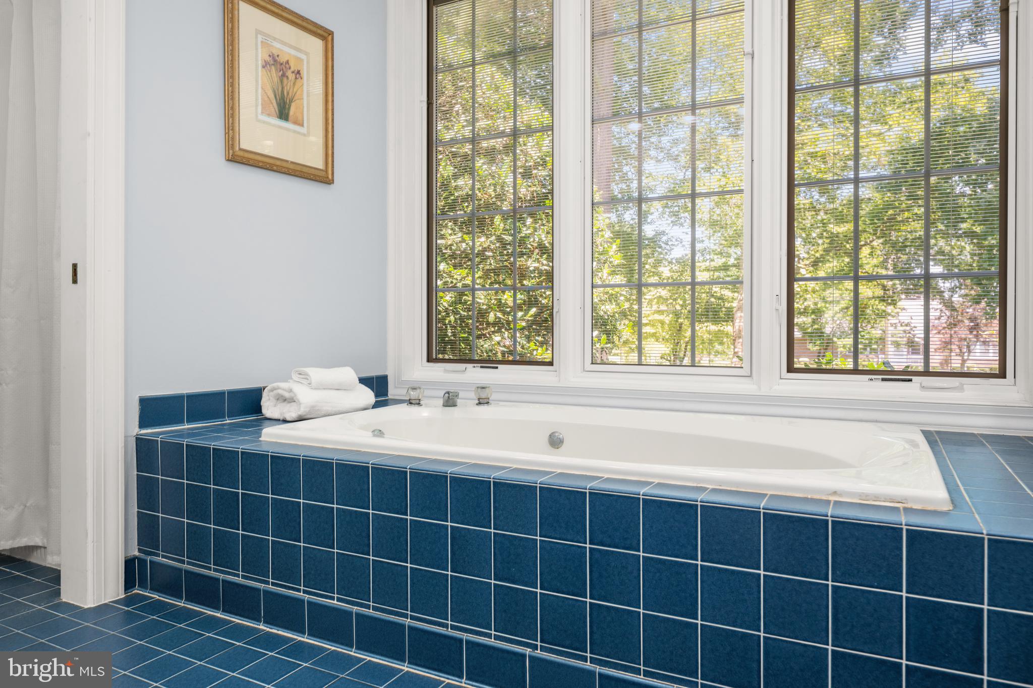LAKELAWN ESTATES - Residential