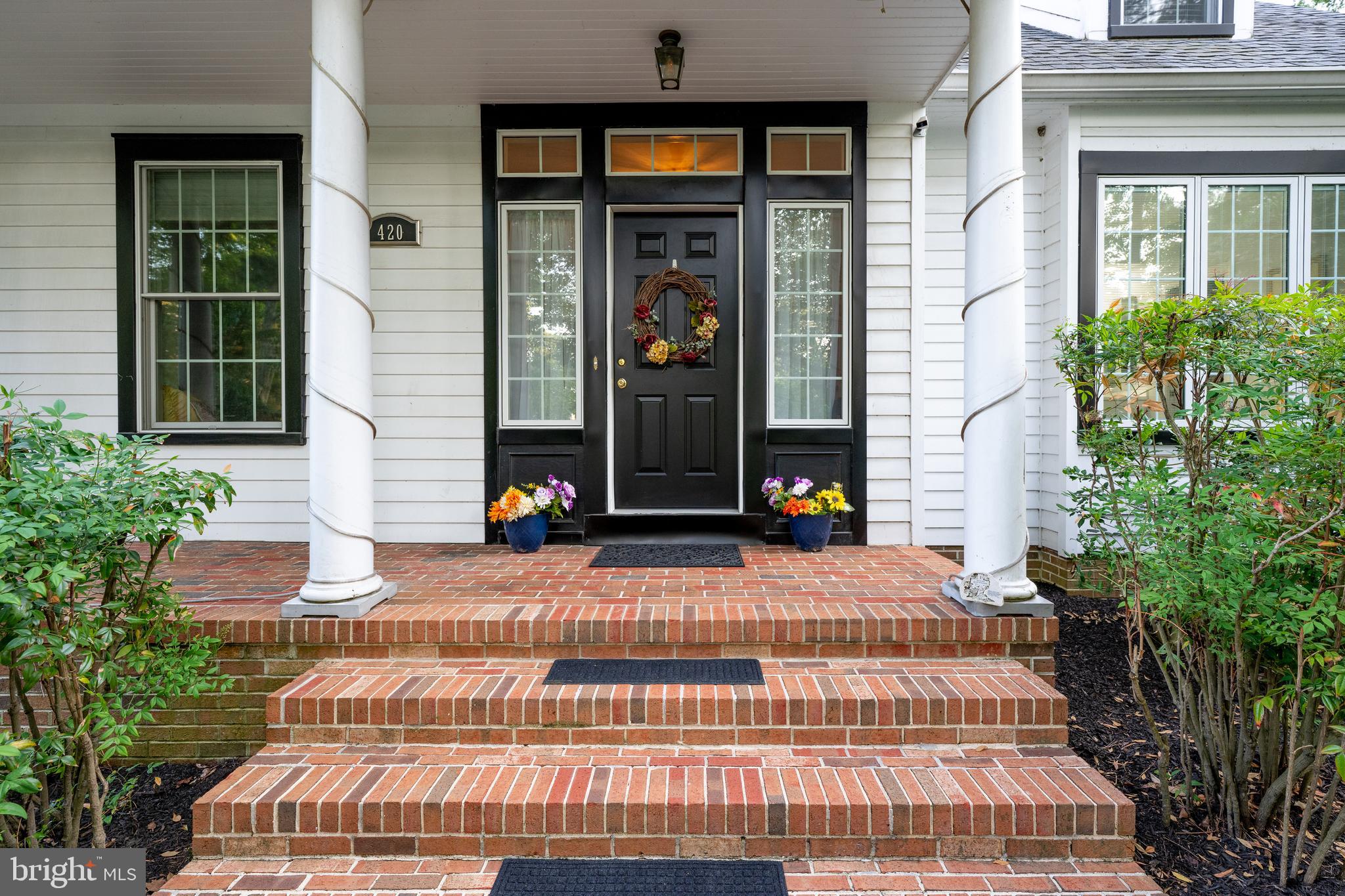 LAKELAWN ESTATES - Residential