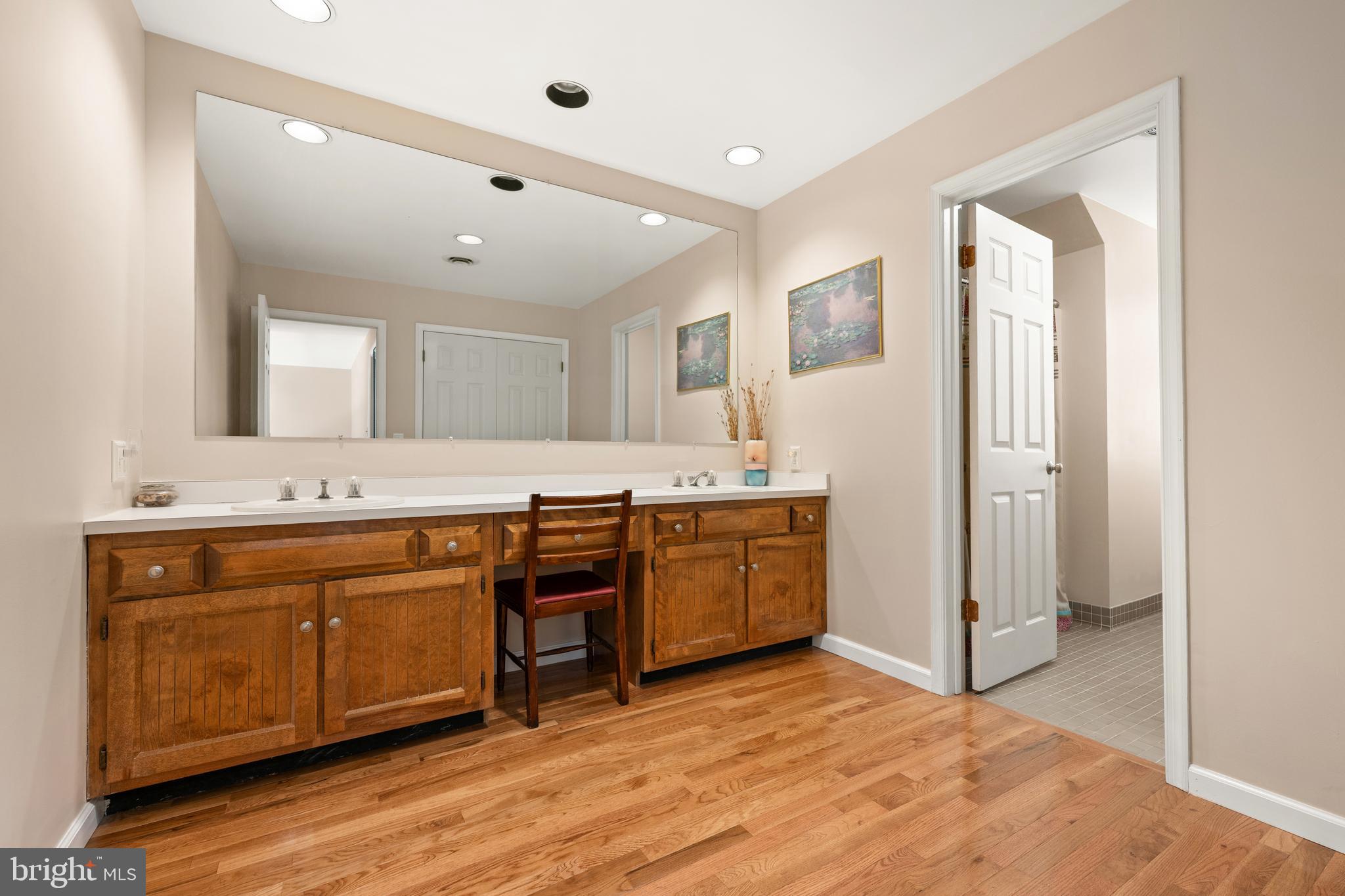 LAKELAWN ESTATES - Residential