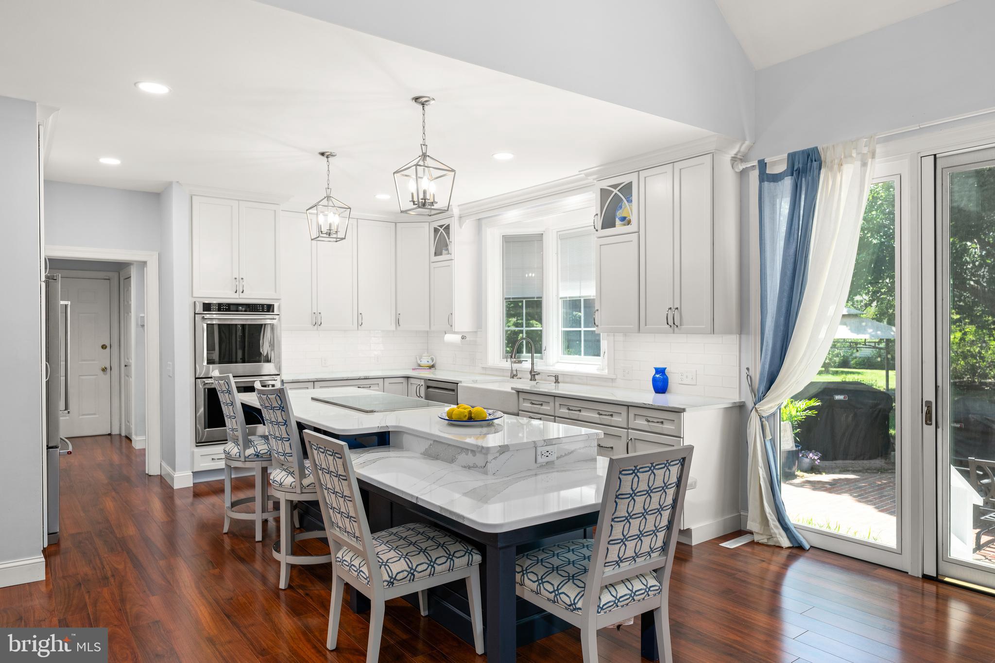 LAKELAWN ESTATES - Residential