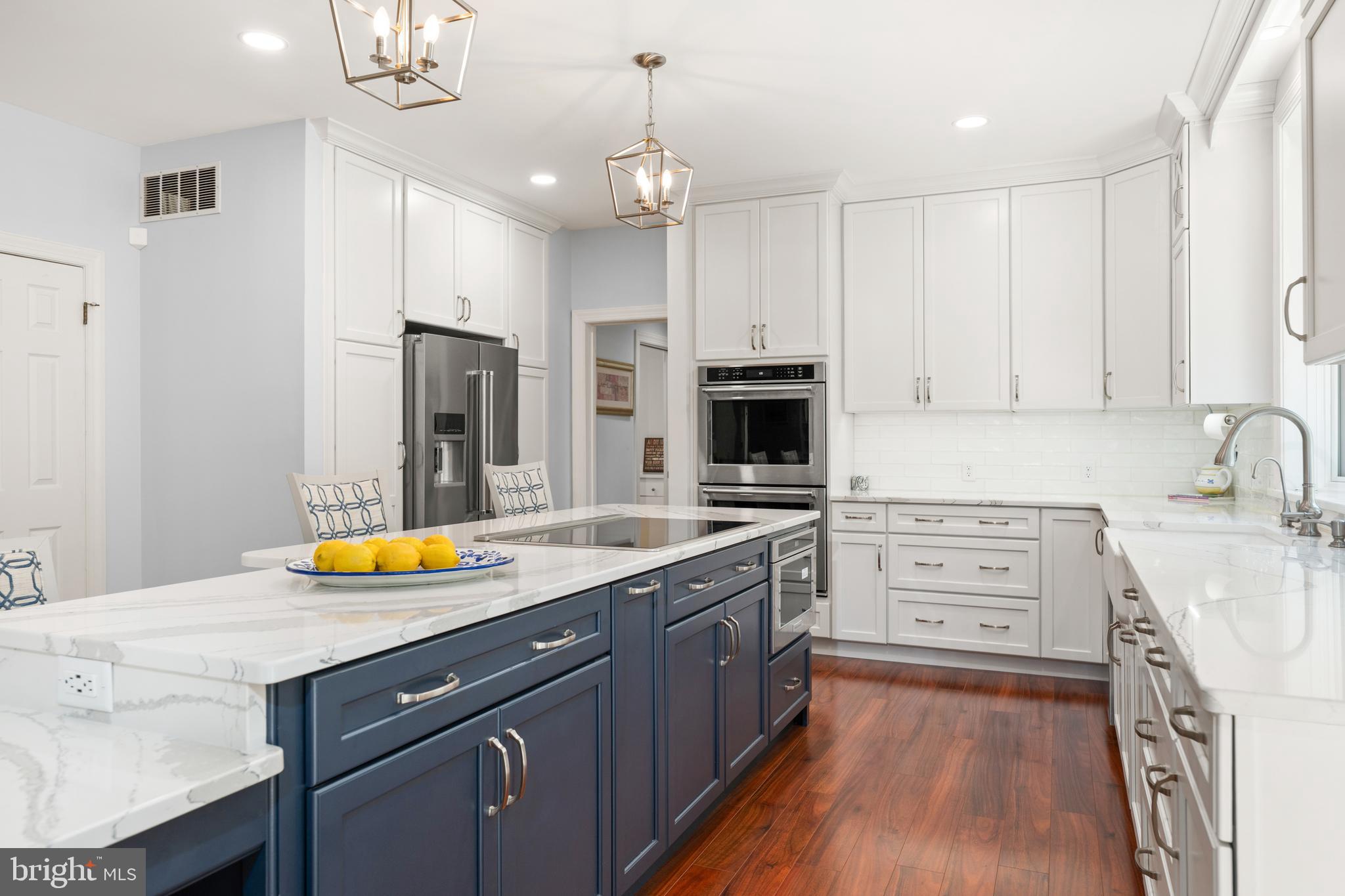 LAKELAWN ESTATES - Residential