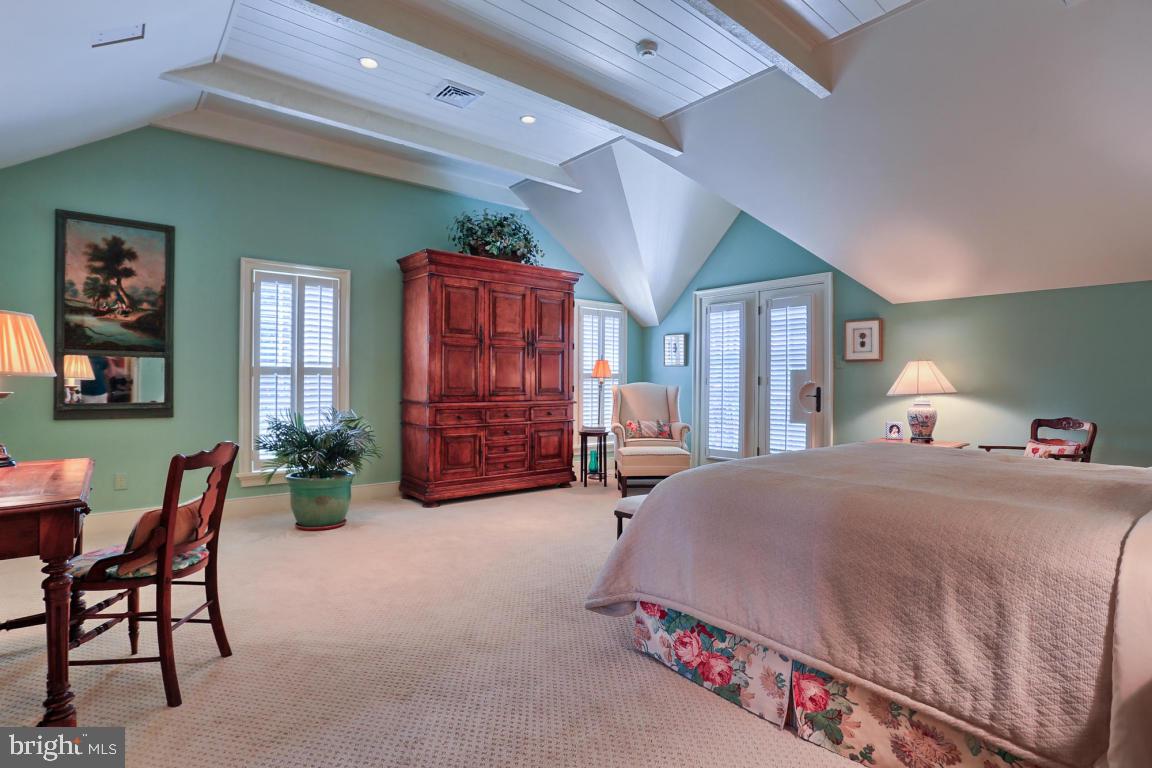LANCASTER COUNTRY CLUB - Residential