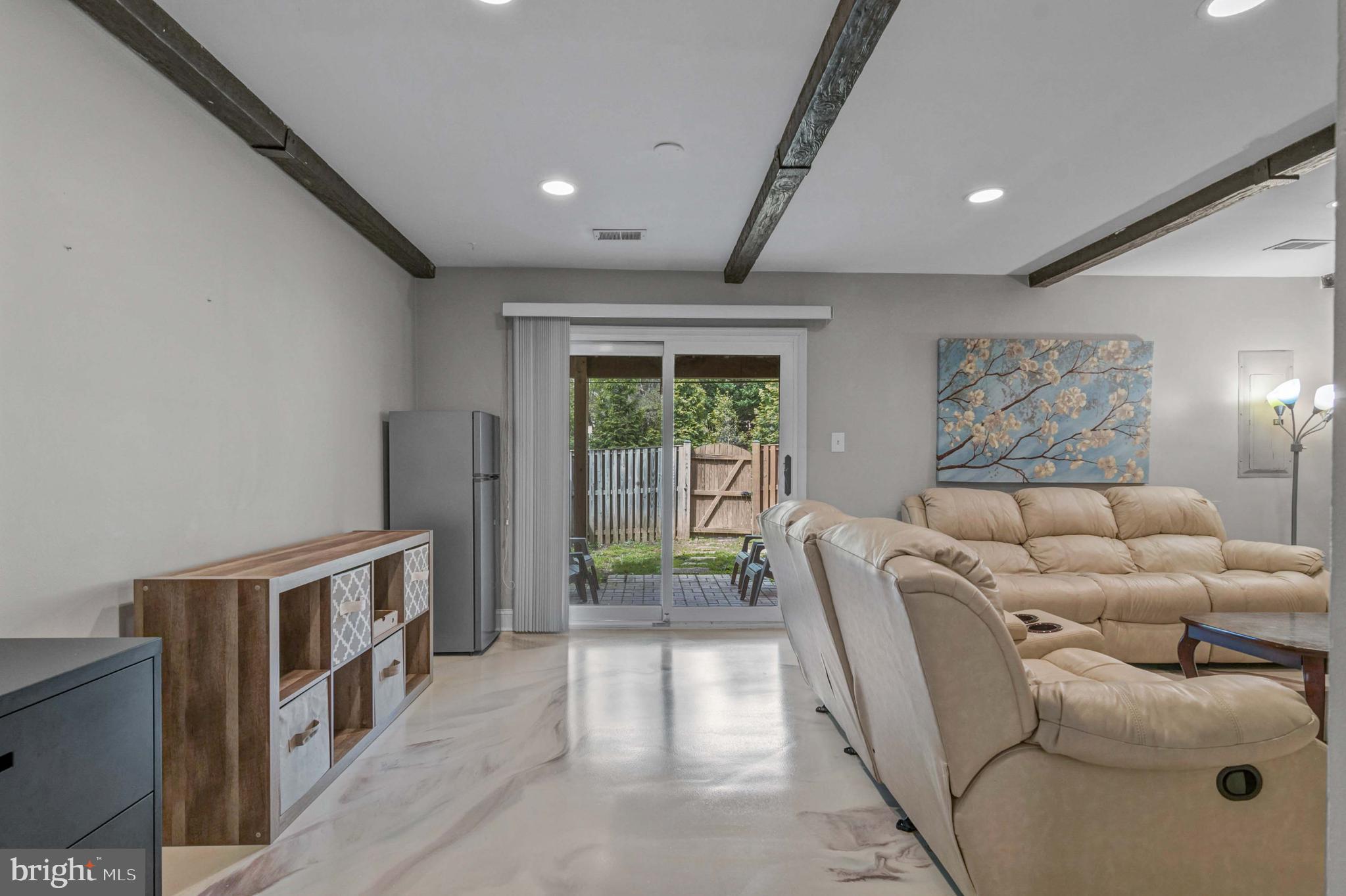 KINGS PARK WEST - Residential