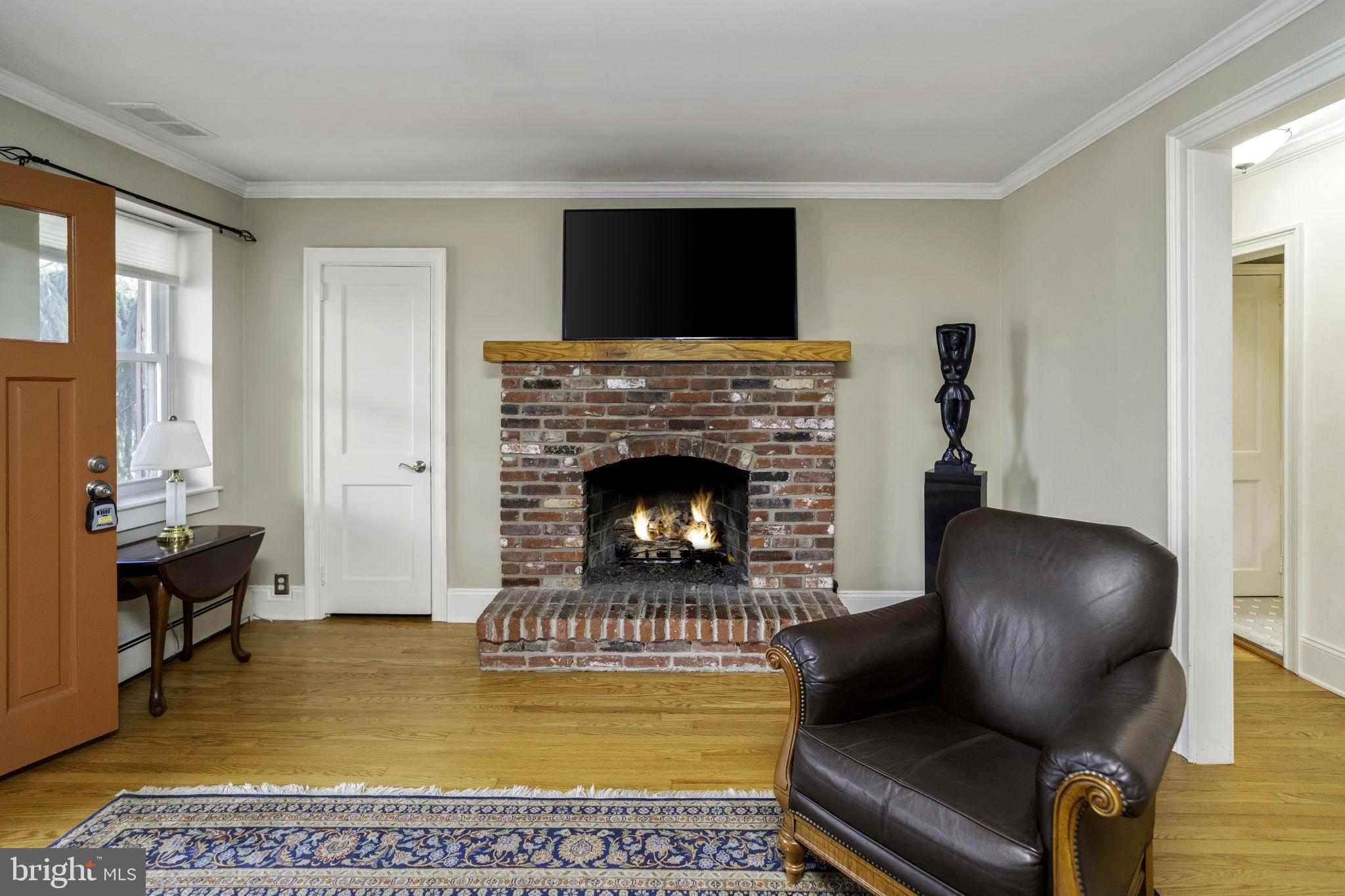 THREE TUNS - Residential