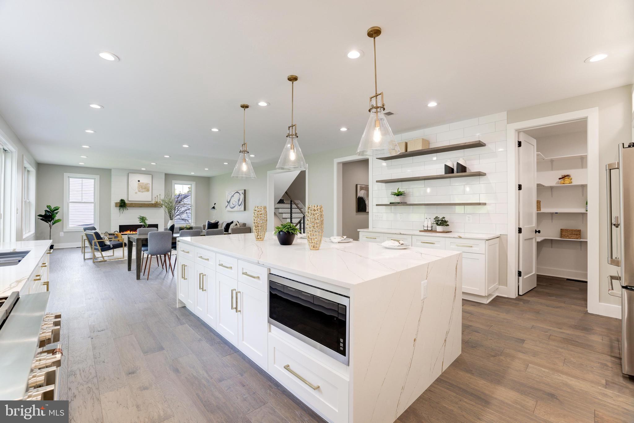PIMMIT HILLS - Residential