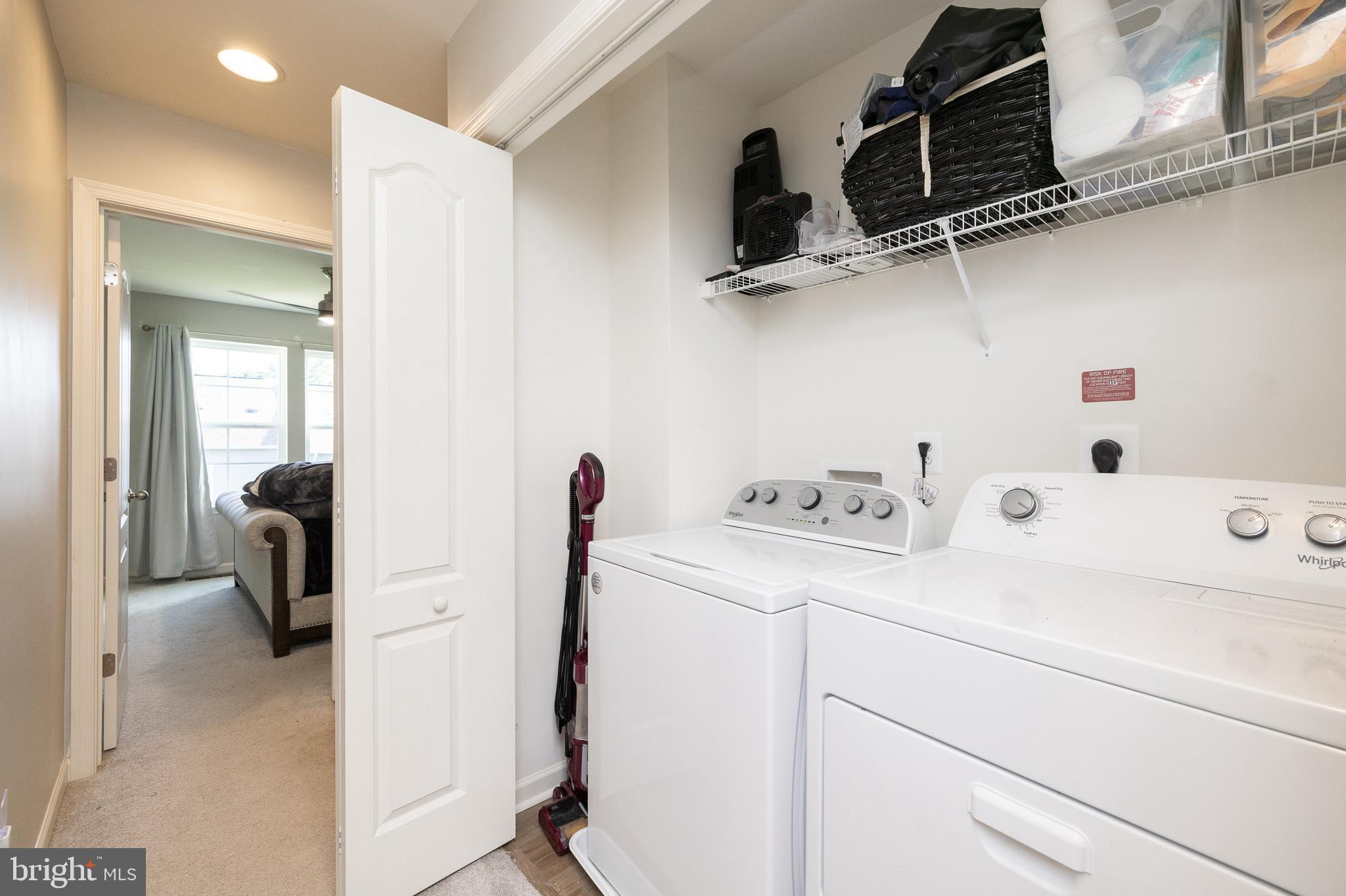 WHISPERING PINES - Residential