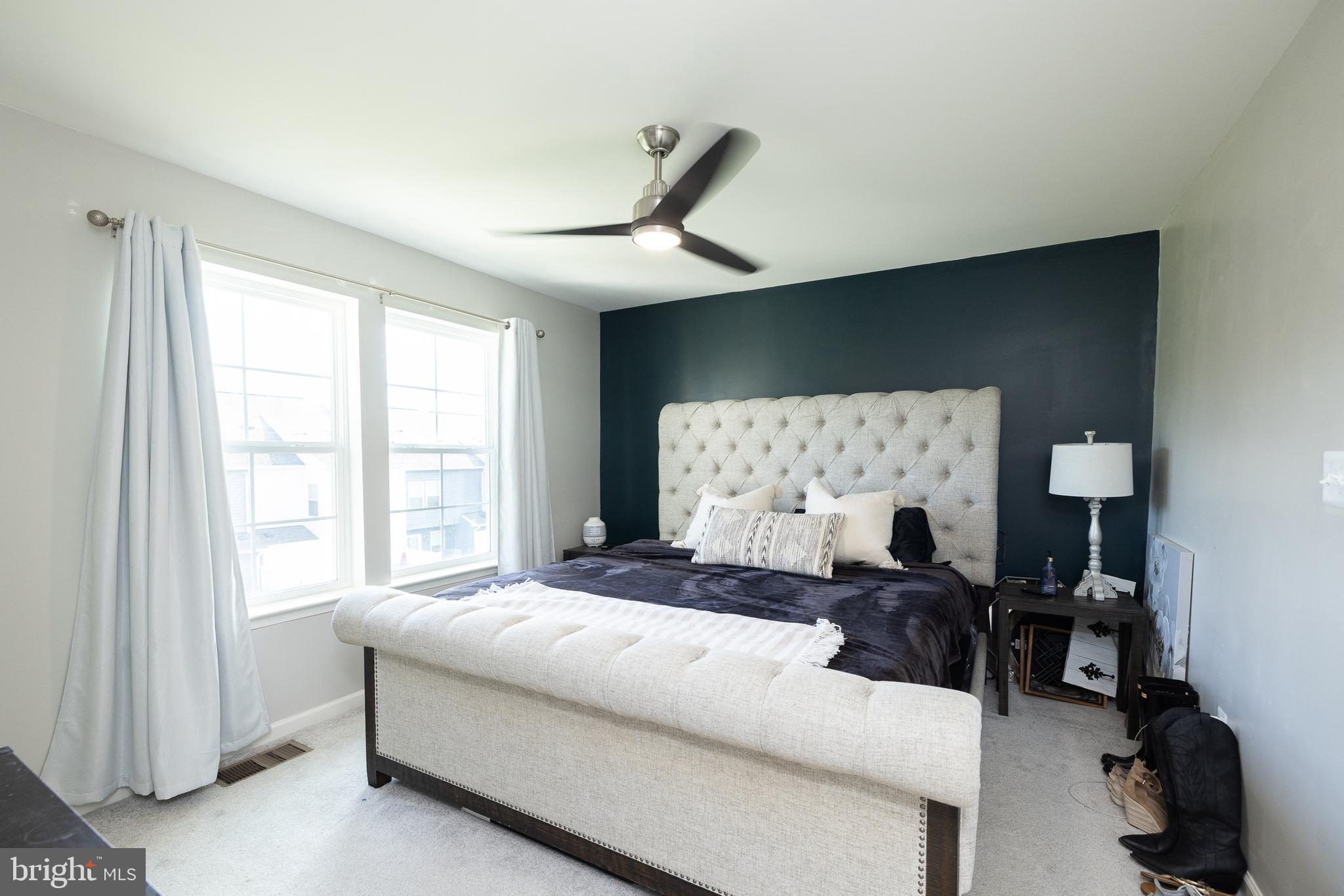 WHISPERING PINES - Residential