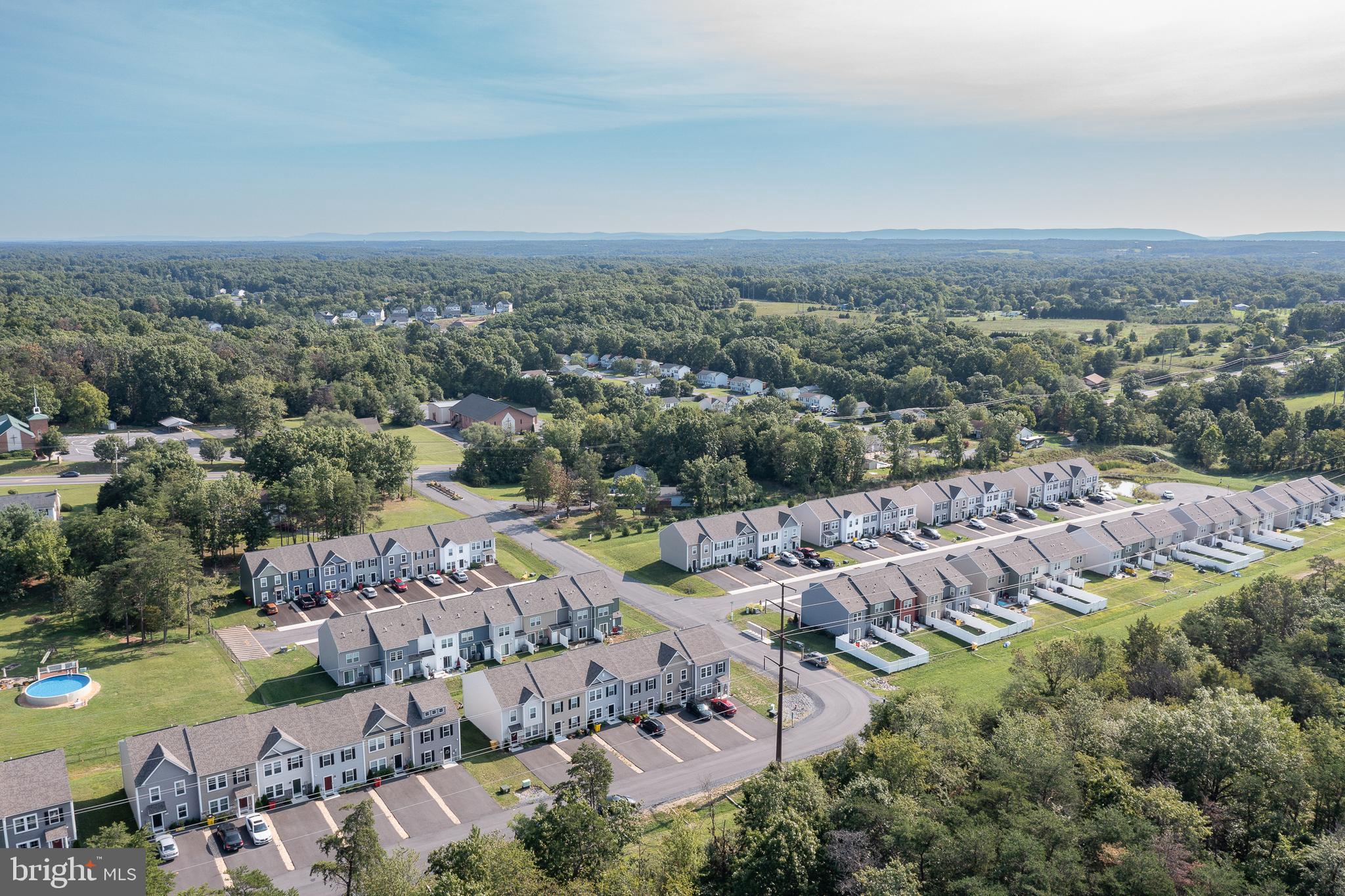 WHISPERING PINES - Residential